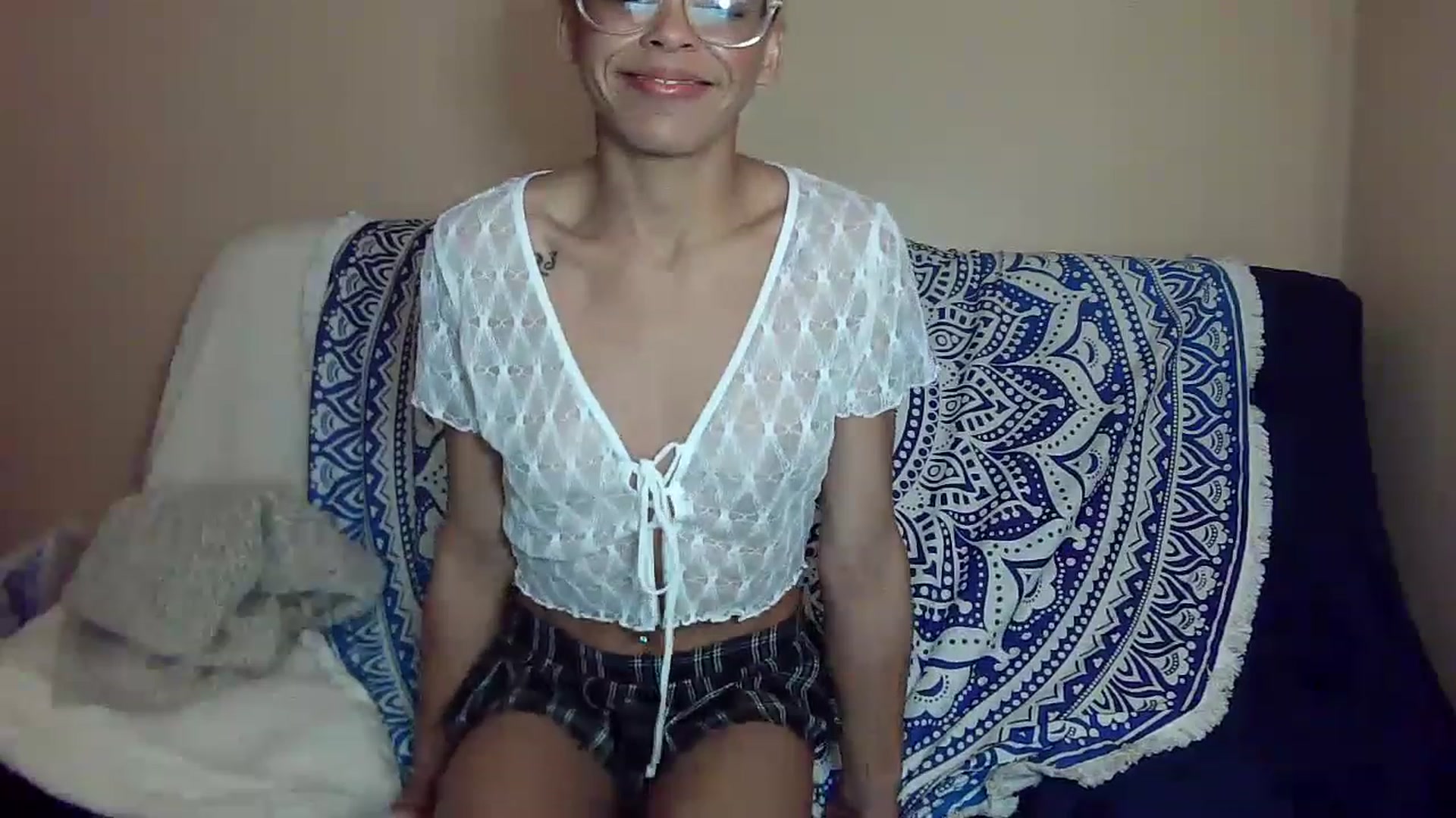 Gallery image thumbnail from SmileyAngel44's myfreecams stream on, 03/09/2023, 14:50 image 3 of 20