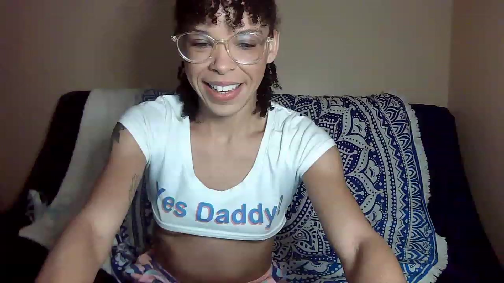 Gallery image thumbnail from SmileyAngel44's myfreecams stream on, 03/16/2023, 14:07 image 2 of 20