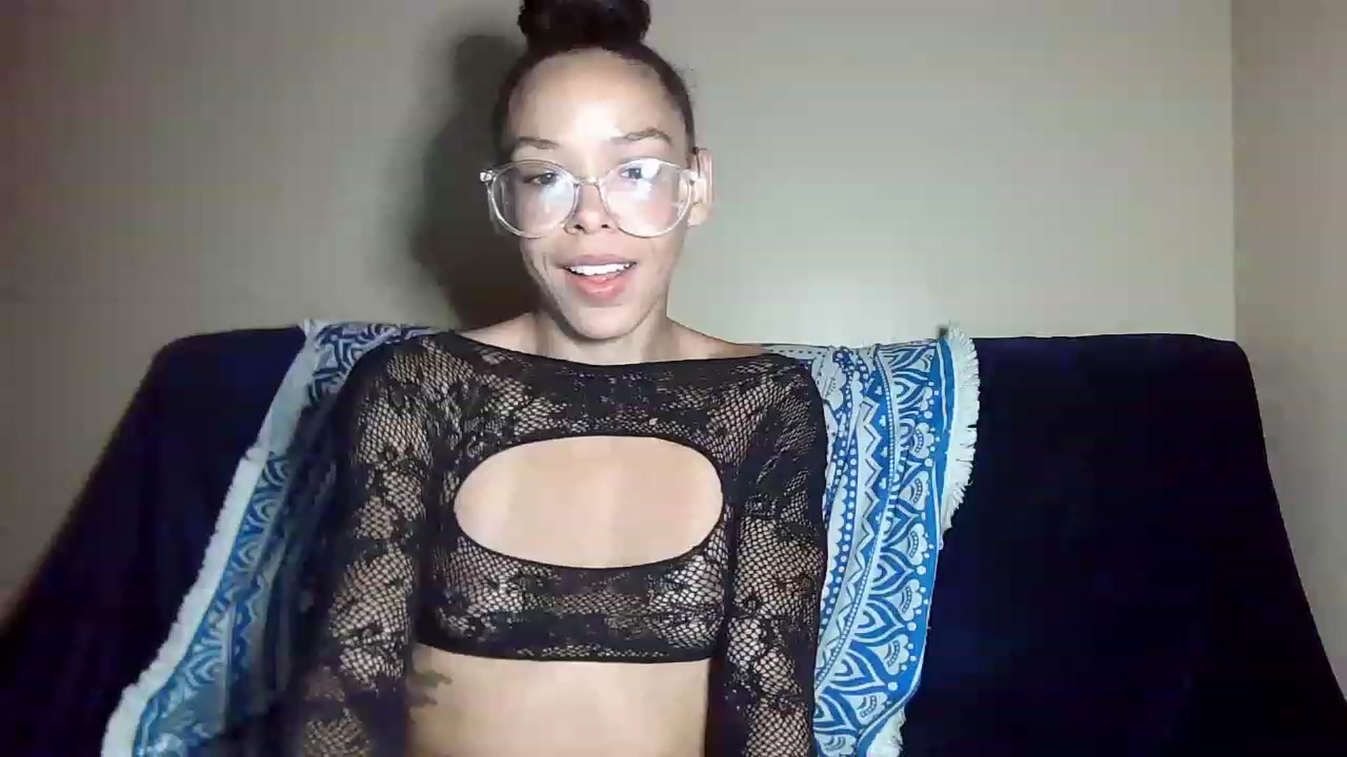Gallery image thumbnail from SmileyAngel44's myfreecams stream on, 06/15/2023, 15:59 image 11 of 20