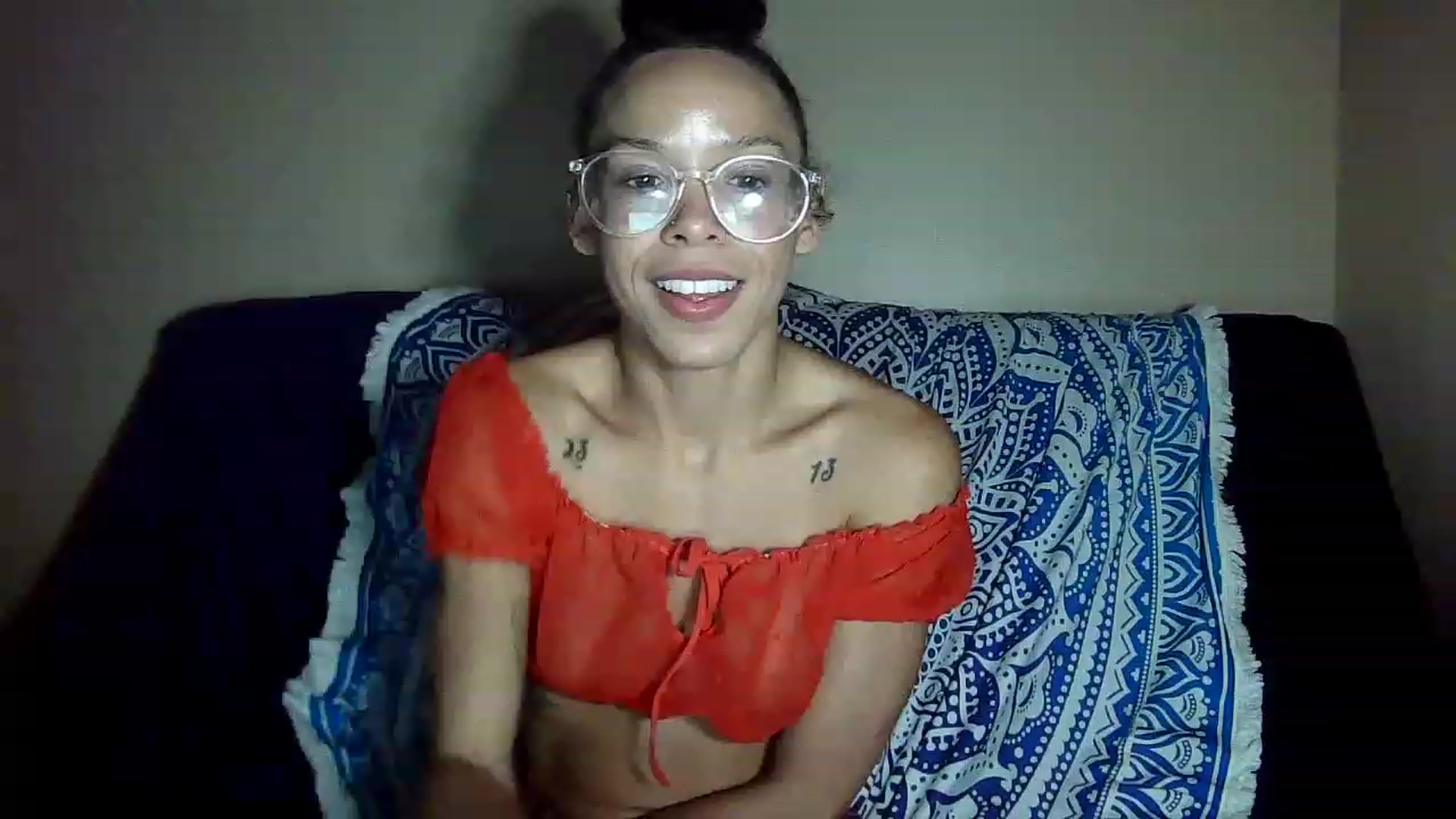 Gallery image thumbnail from SmileyAngel44's myfreecams stream on, 06/16/2023, 15:23 image 12 of 20