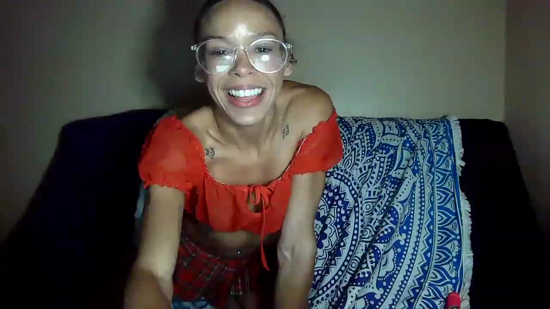 Gallery image thumbnail from SmileyAngel44's myfreecams stream on, 06/16/2023, 15:23 image 15 of 20