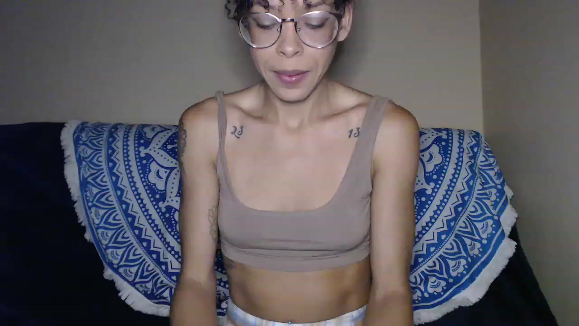 Gallery image thumbnail from SmileyAngel44's myfreecams stream on, 08/22/2023, 13:53 image 8 of 20