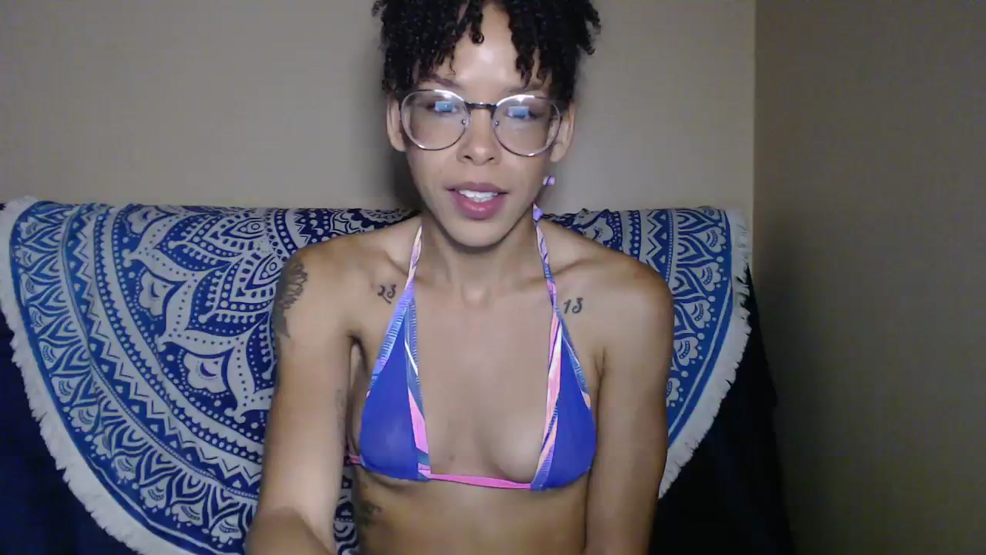 Gallery image thumbnail from SmileyAngel44's myfreecams stream on, 08/29/2023, 13:43 image 12 of 20