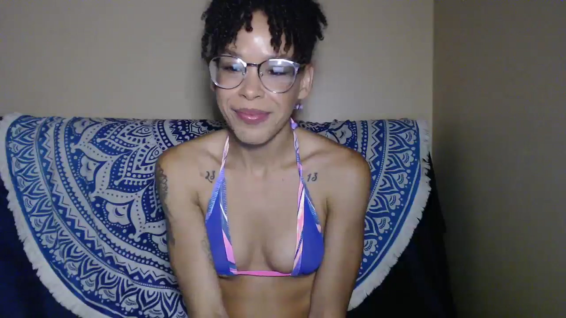 Gallery image thumbnail from SmileyAngel44's myfreecams stream on, 08/29/2023, 13:43 image 11 of 20