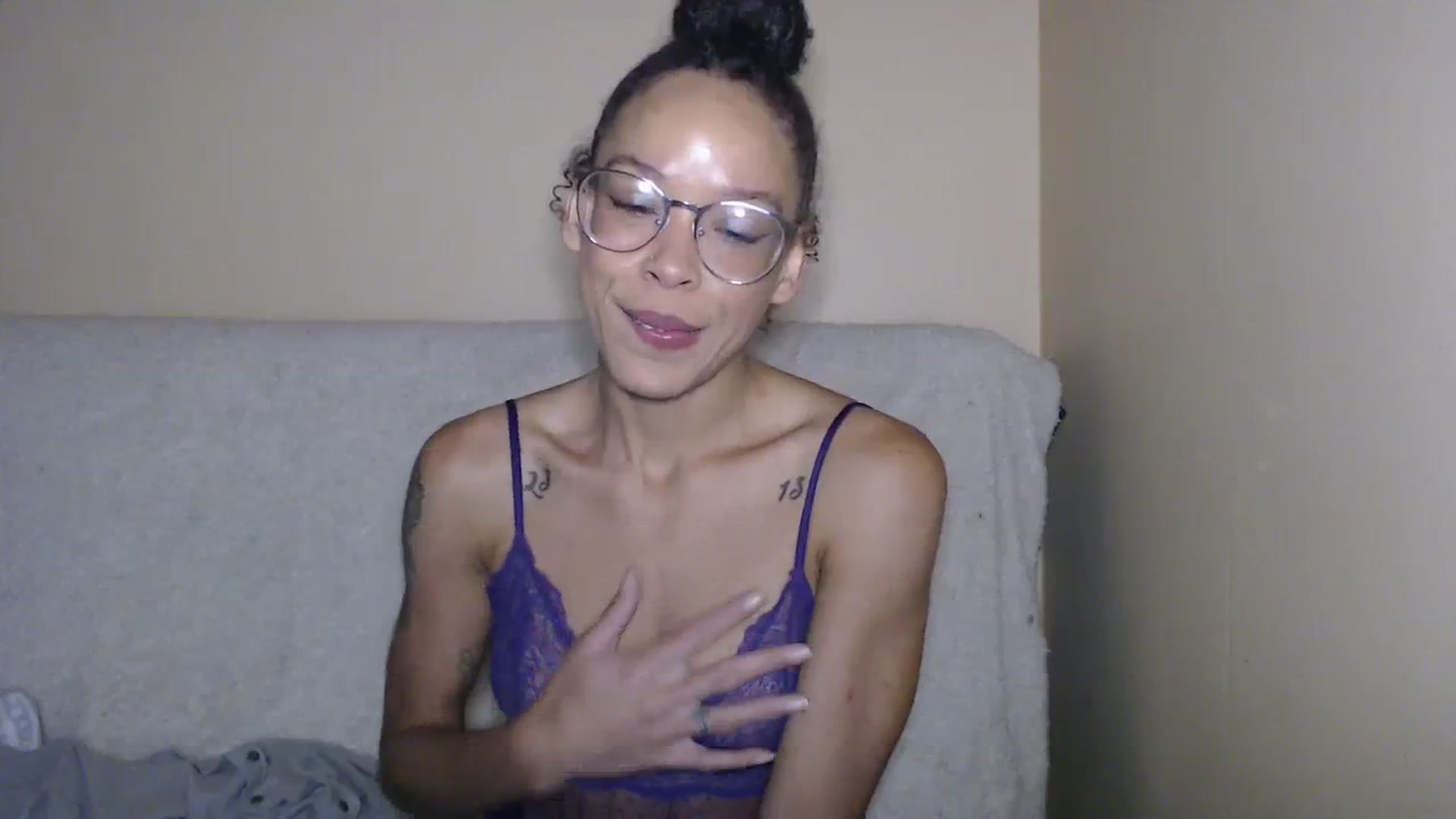 Gallery image thumbnail from SmileyAngel44's myfreecams stream on, 09/05/2023, 14:12 image 6 of 20