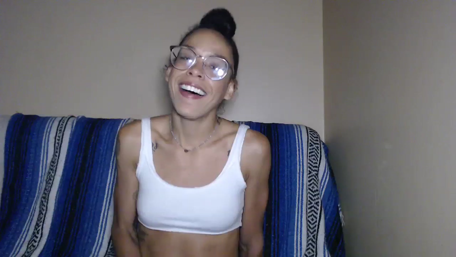 Gallery image thumbnail from SmileyAngel44's myfreecams stream on, 09/06/2023, 13:30 image 13 of 20