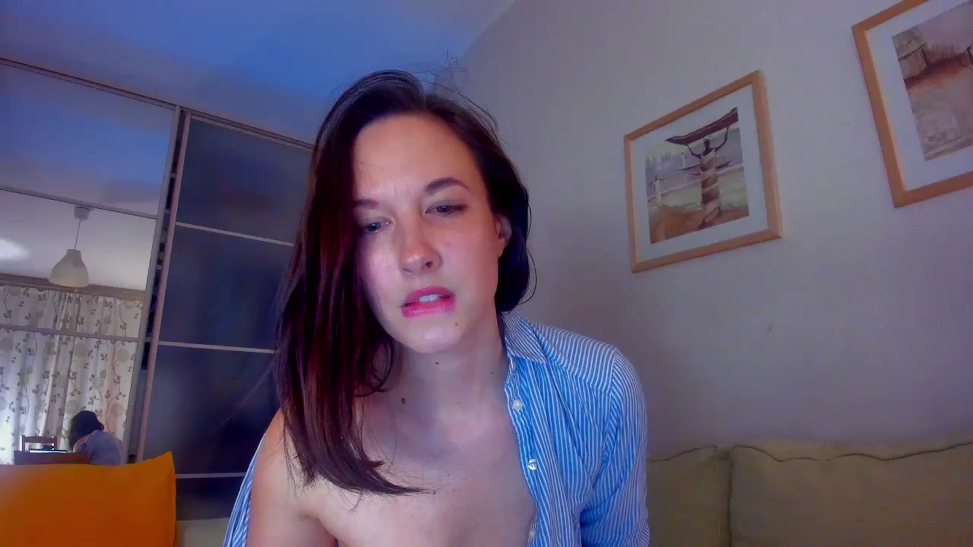 Gallery image thumbnail from SmileyCAT's myfreecams stream on, 04/10/2024, 18:49 image 11 of 20
