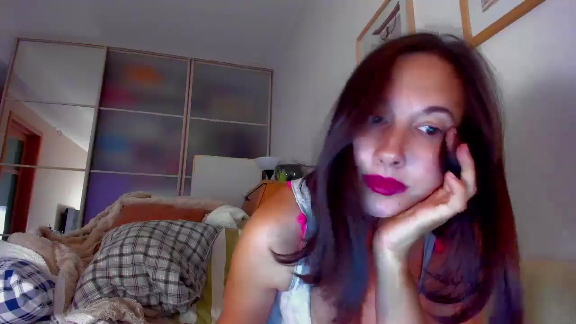 Gallery image thumbnail from SmileyCAT's myfreecams stream on, 07/12/2024, 19:25 image 18 of 20