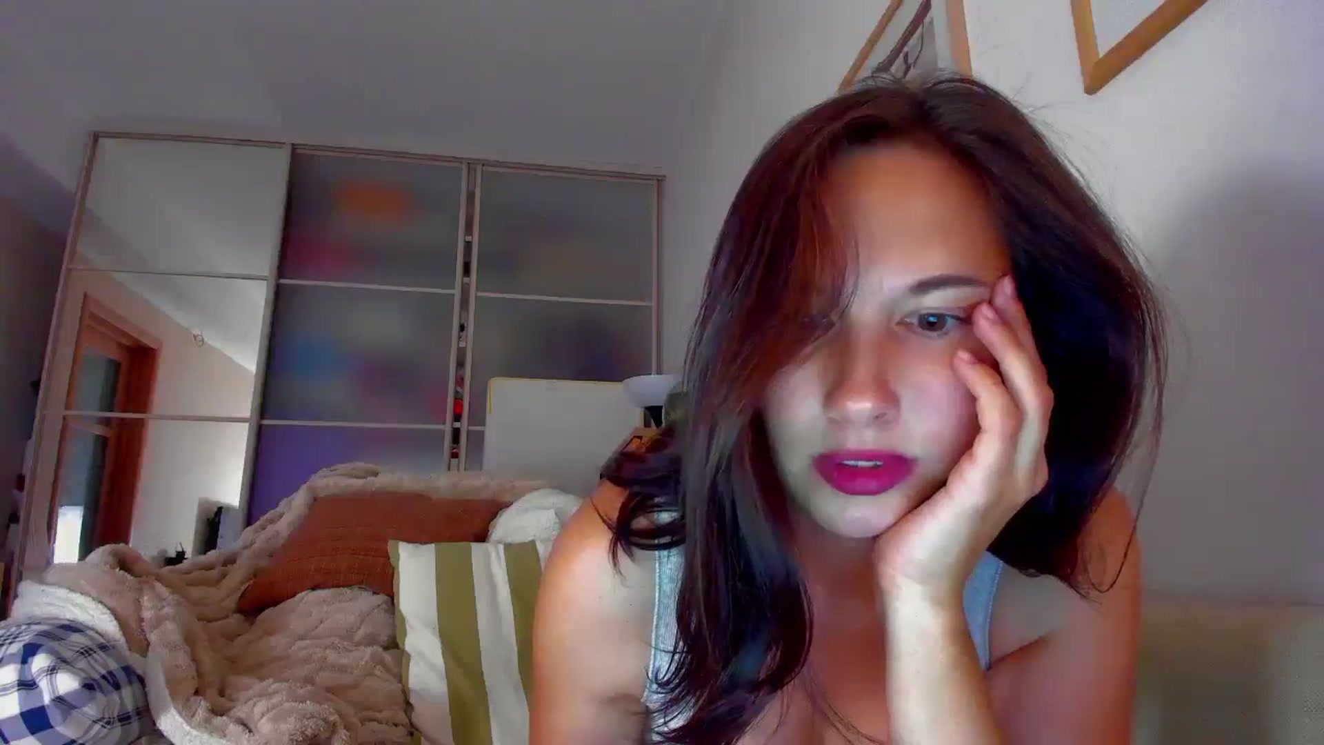 Gallery image thumbnail from SmileyCAT's myfreecams stream on, 07/12/2024, 20:30 image 17 of 20