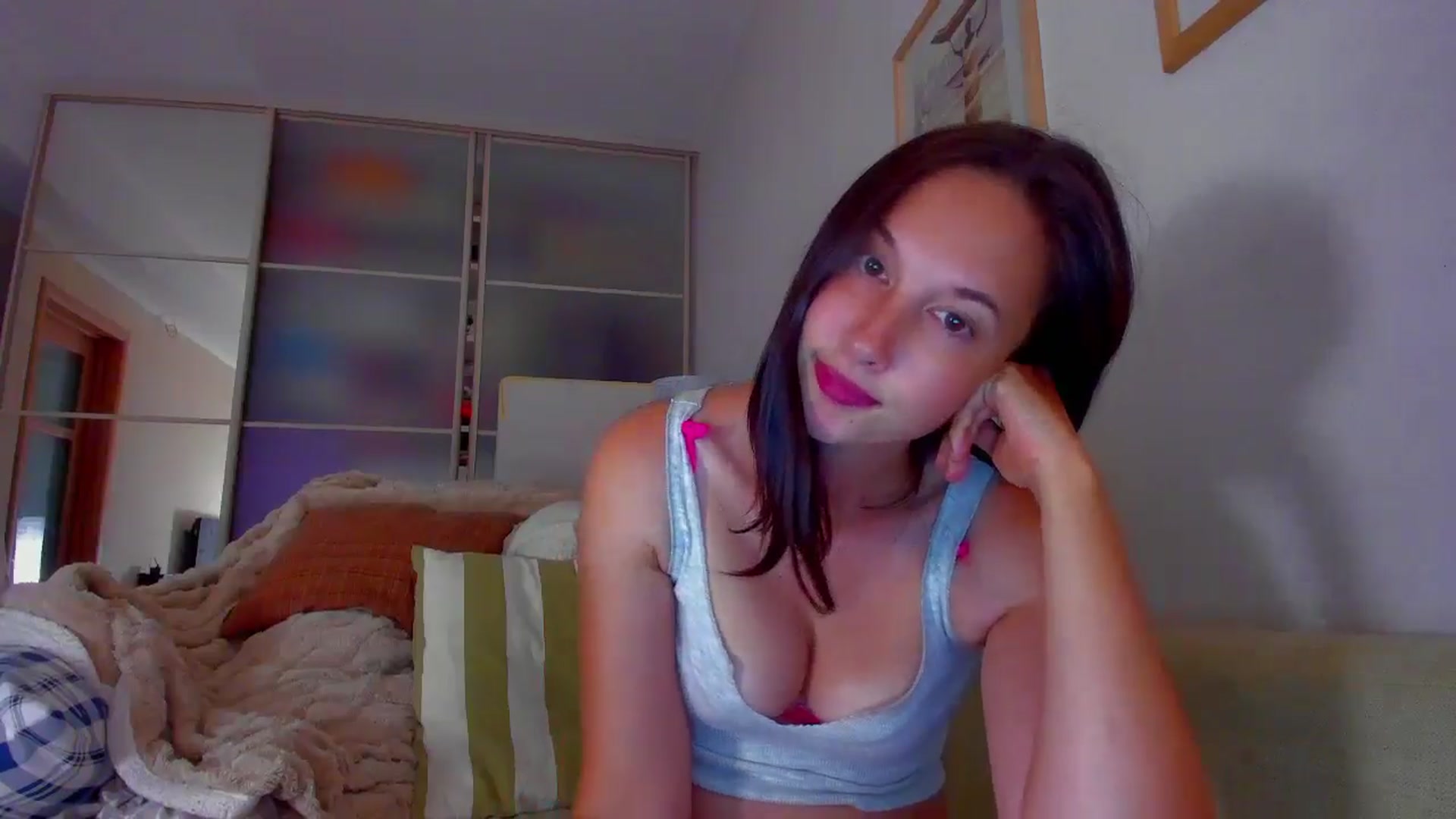 Gallery image thumbnail from SmileyCAT's myfreecams stream on, 07/12/2024, 20:30 image 5 of 20