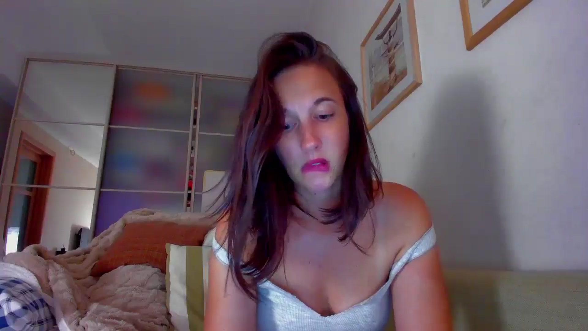 Gallery image thumbnail from SmileyCAT's myfreecams stream on, 07/12/2024, 20:50 image 13 of 20