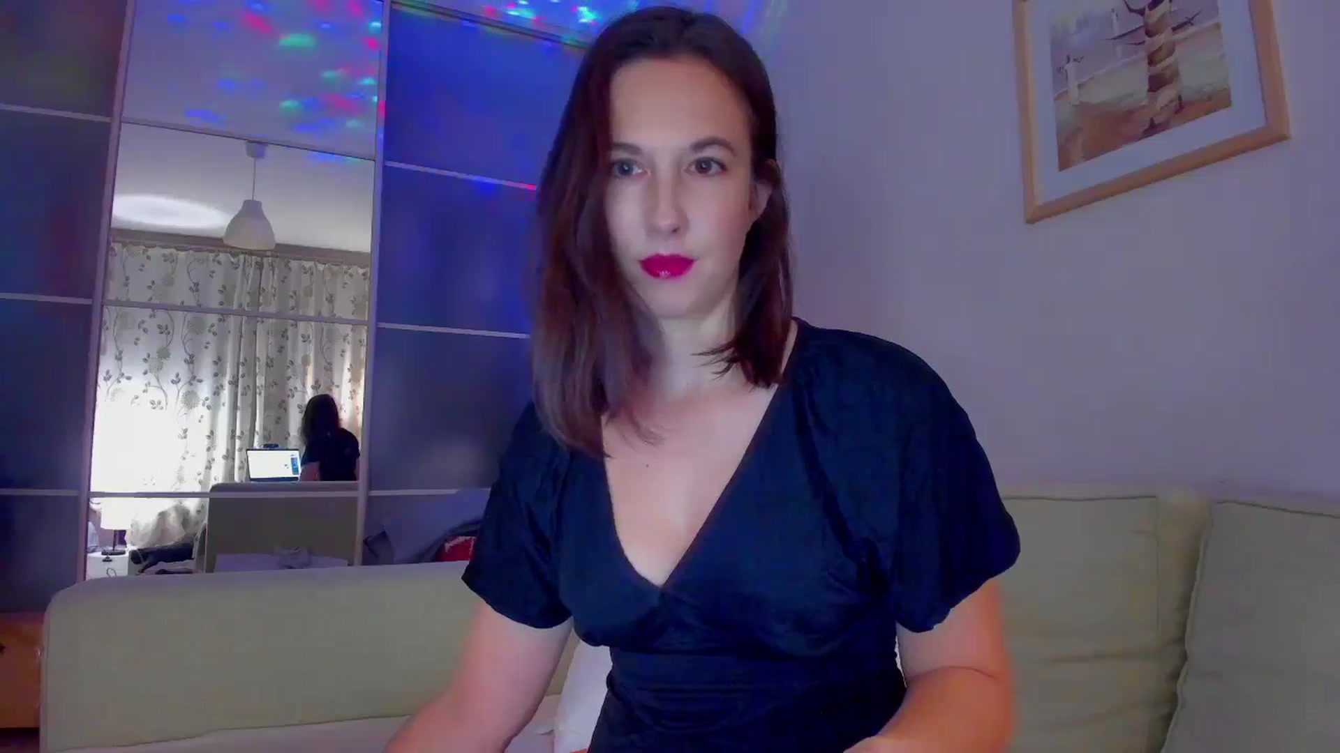Gallery image thumbnail from SmileyCAT's myfreecams stream on, 12/25/2024, 17:32 image 3 of 20