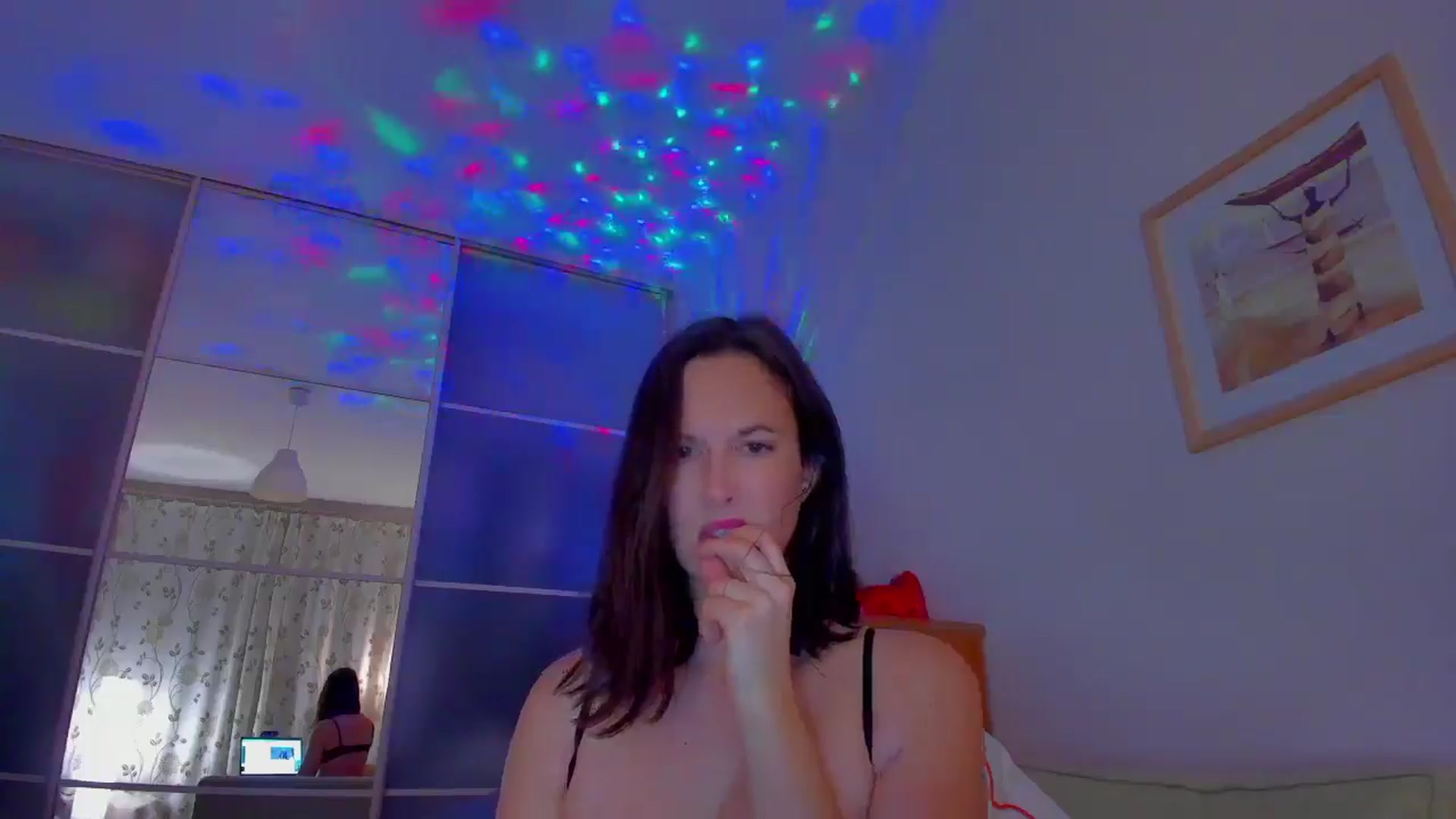 Gallery image thumbnail from SmileyCAT's myfreecams stream on, 12/25/2024, 18:21 image 16 of 20