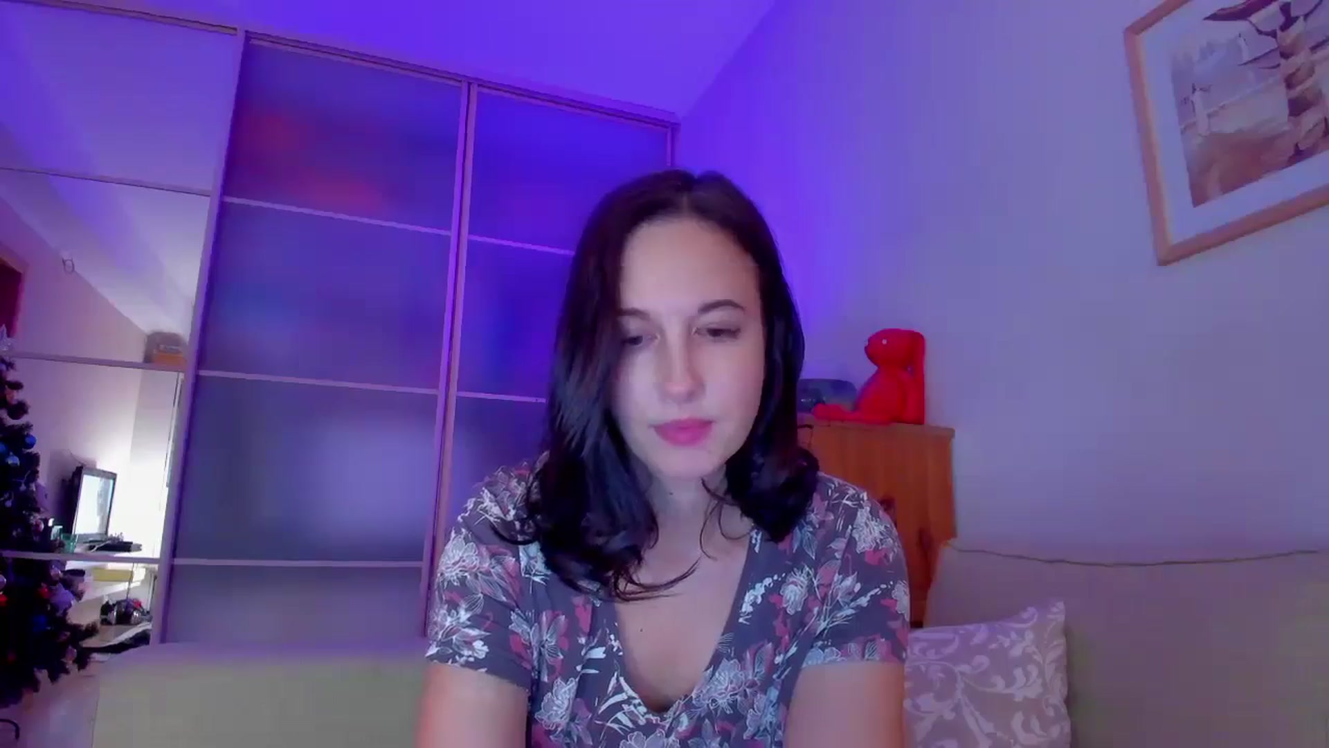 Gallery image thumbnail from SmileyCAT's myfreecams stream on, 02/08/2025, 20:13 image 12 of 20