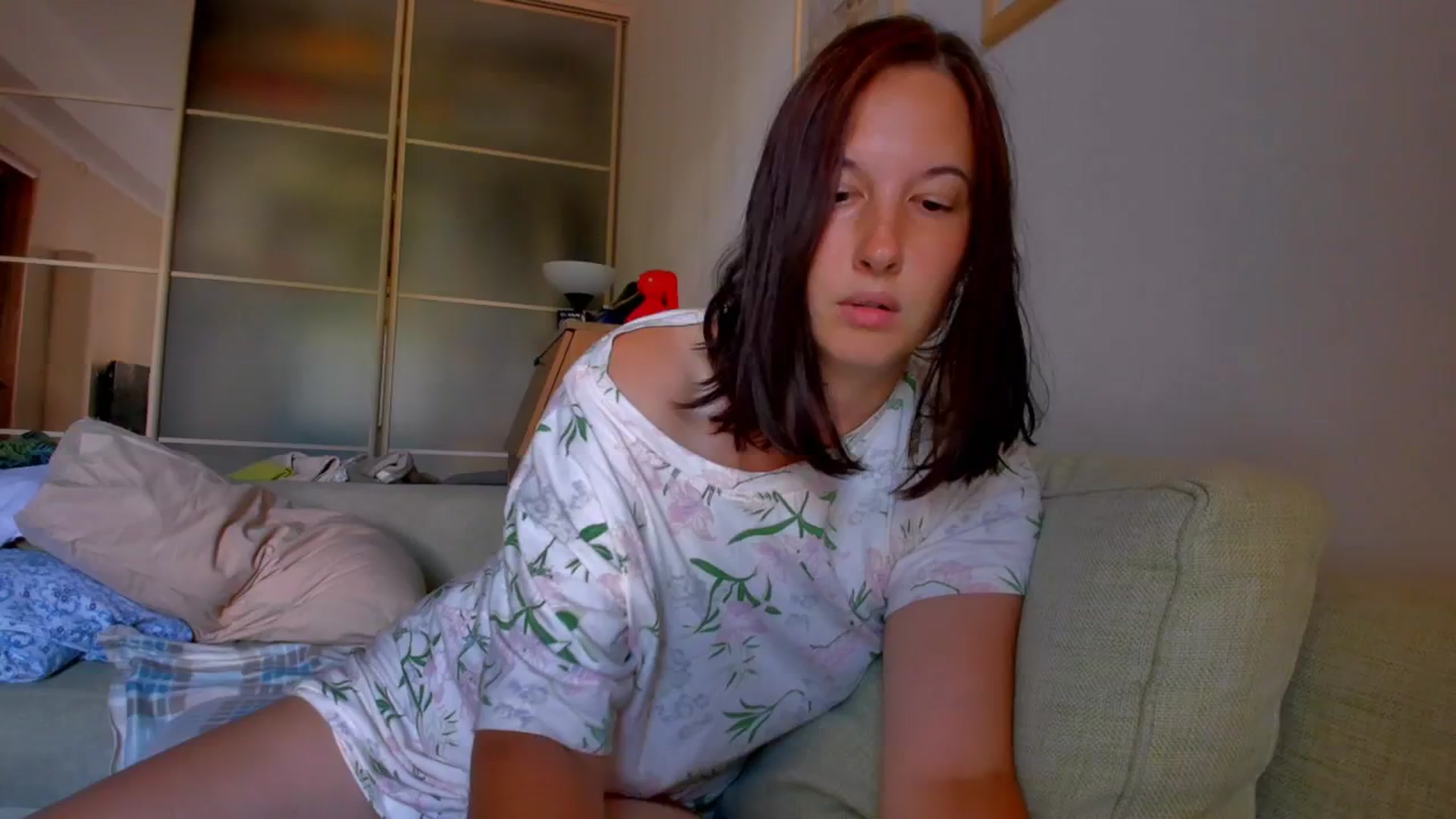 Gallery image thumbnail from SmileyCAT's myfreecams stream on, 06/18/2025, 12:18 image 6 of 20
