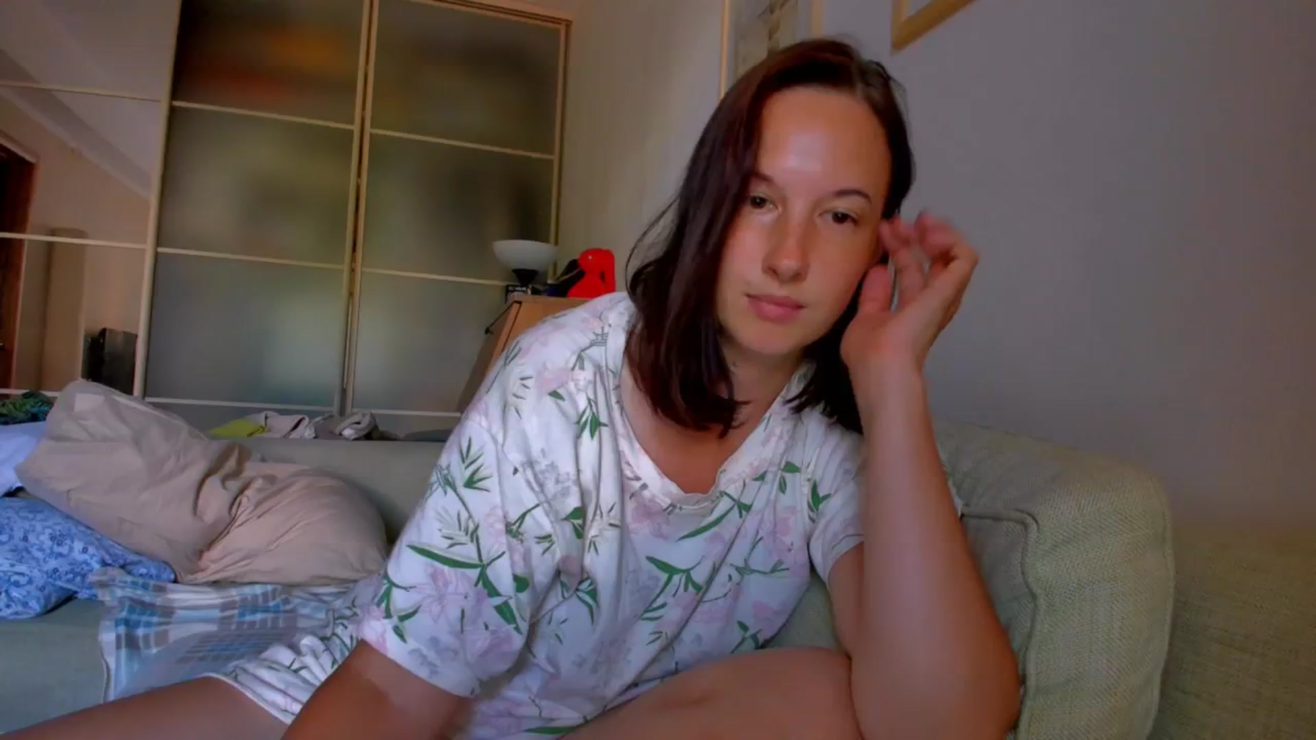 Gallery image thumbnail from SmileyCAT's myfreecams stream on, 06/18/2025, 12:18 image 16 of 20