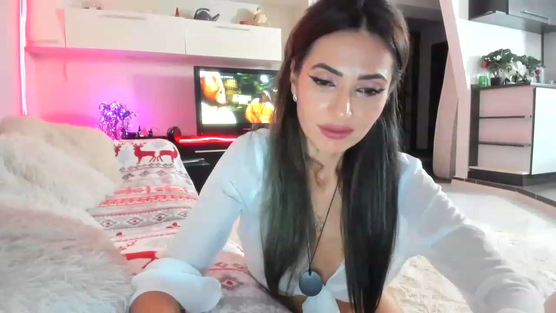 Gallery image thumbnail from SmileyTinaa's myfreecams stream on, 11/16/2022, 24:49 image 19 of 20
