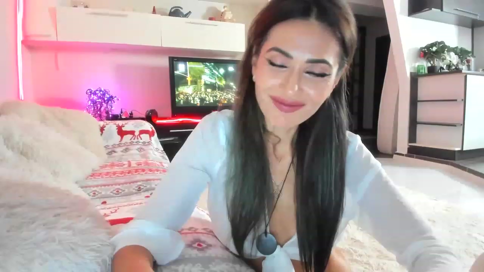 Gallery image thumbnail from SmileyTinaa's myfreecams stream on, 11/16/2022, 24:49 image 20 of 20