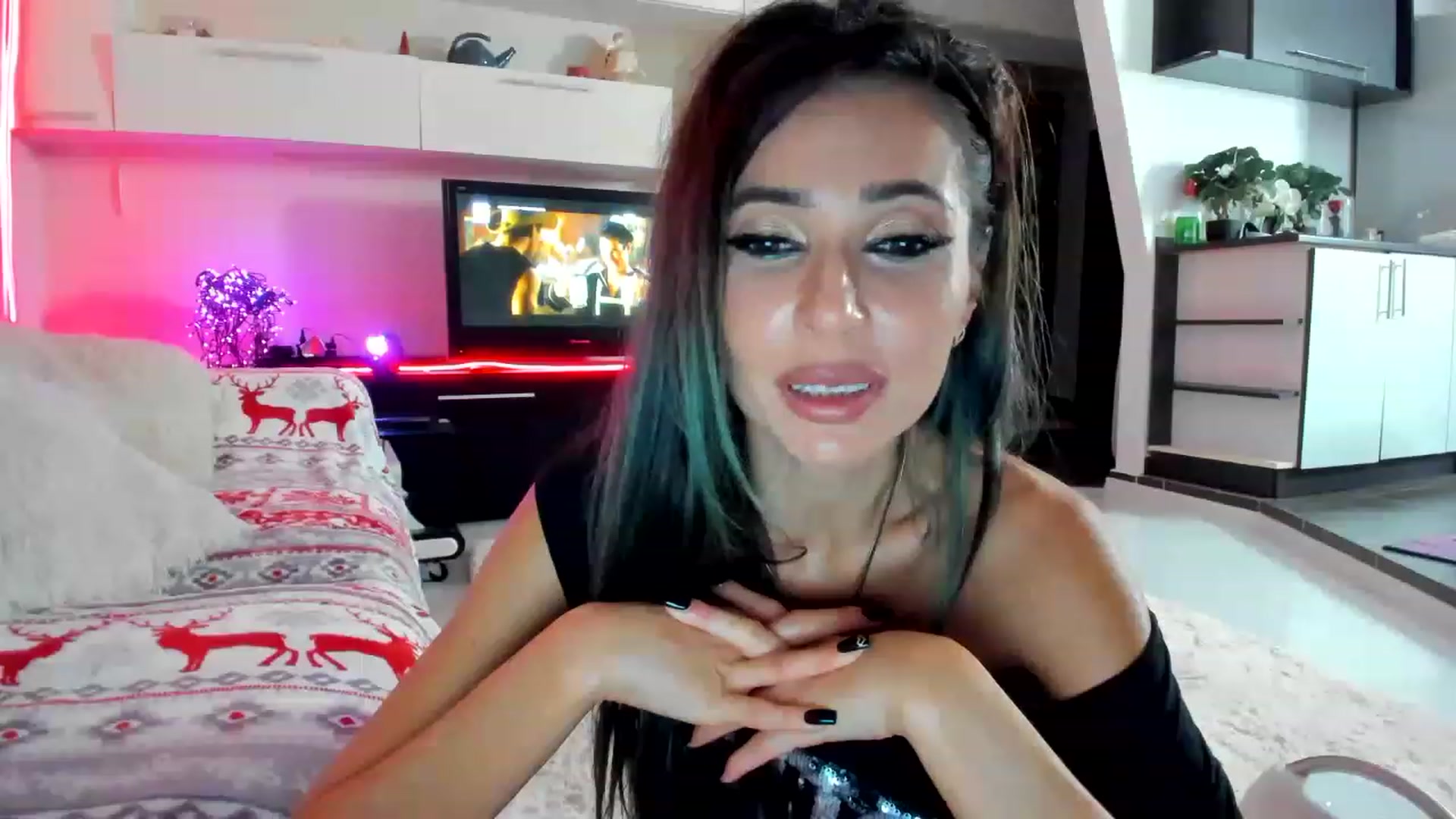 Gallery image thumbnail from SmileyTinaa's myfreecams stream on, 11/18/2022, 23:11 image 16 of 20