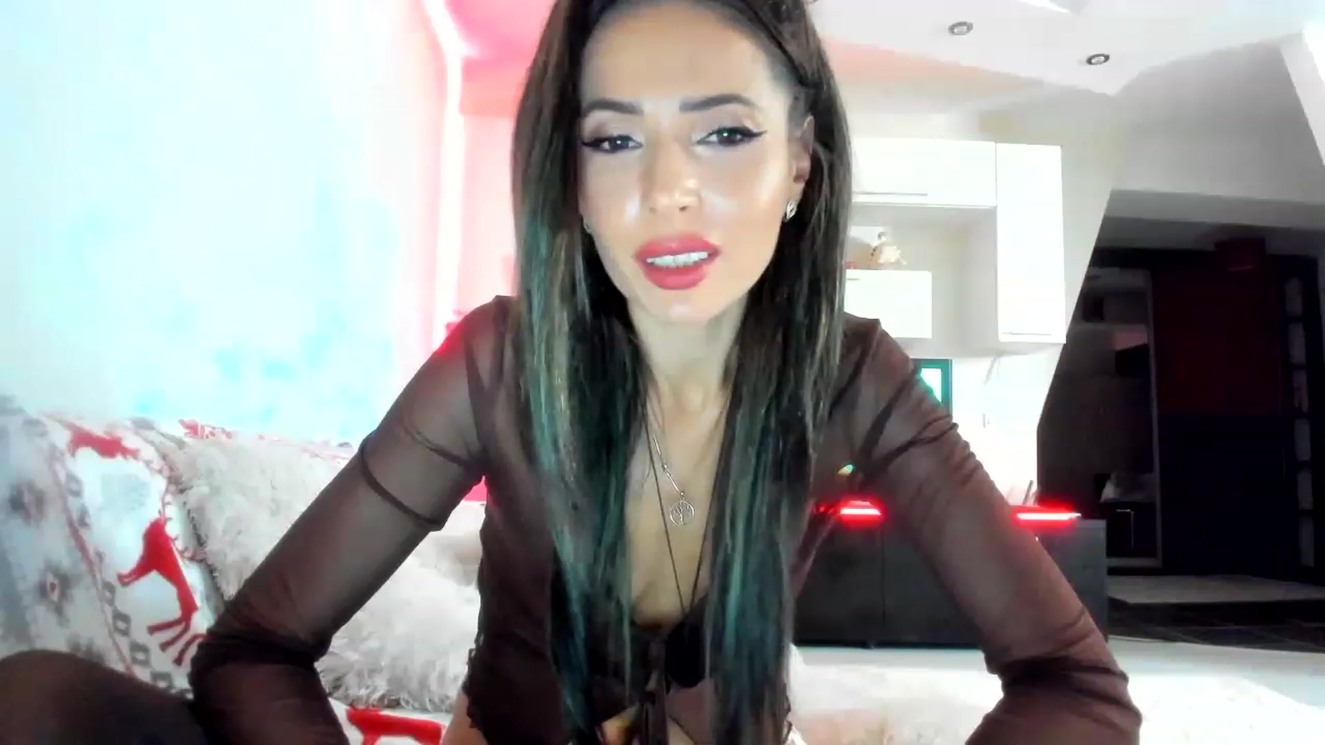 Gallery image thumbnail from SmileyTinaa's myfreecams stream on, 12/02/2022, 24:16 image 5 of 20