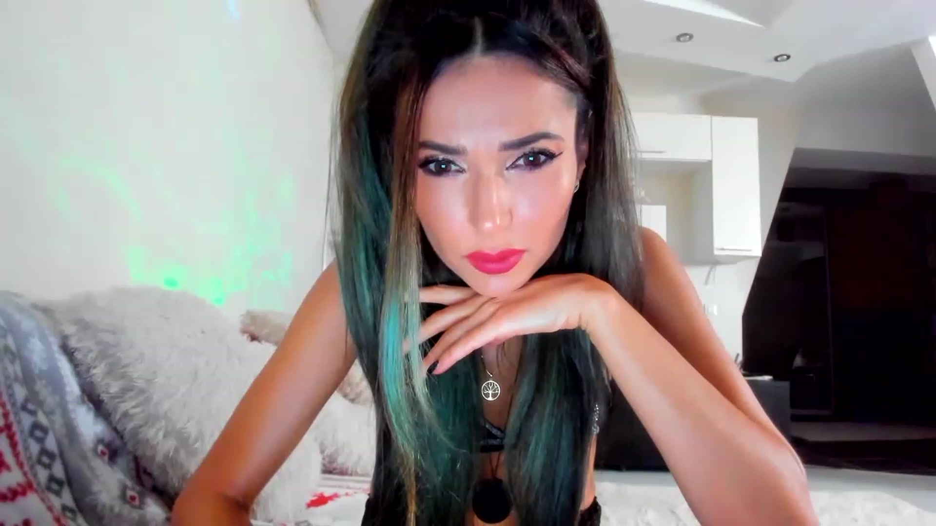 Gallery image thumbnail from SmileyTinaa's myfreecams stream on, 12/02/2022, 22:01 image 4 of 20