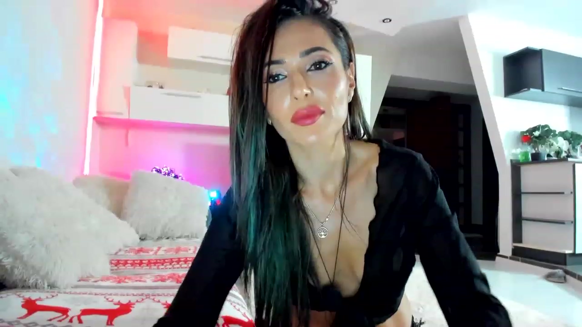 Gallery image thumbnail from SmileyTinaa's myfreecams stream on, 12/08/2022, 23:04 image 15 of 20