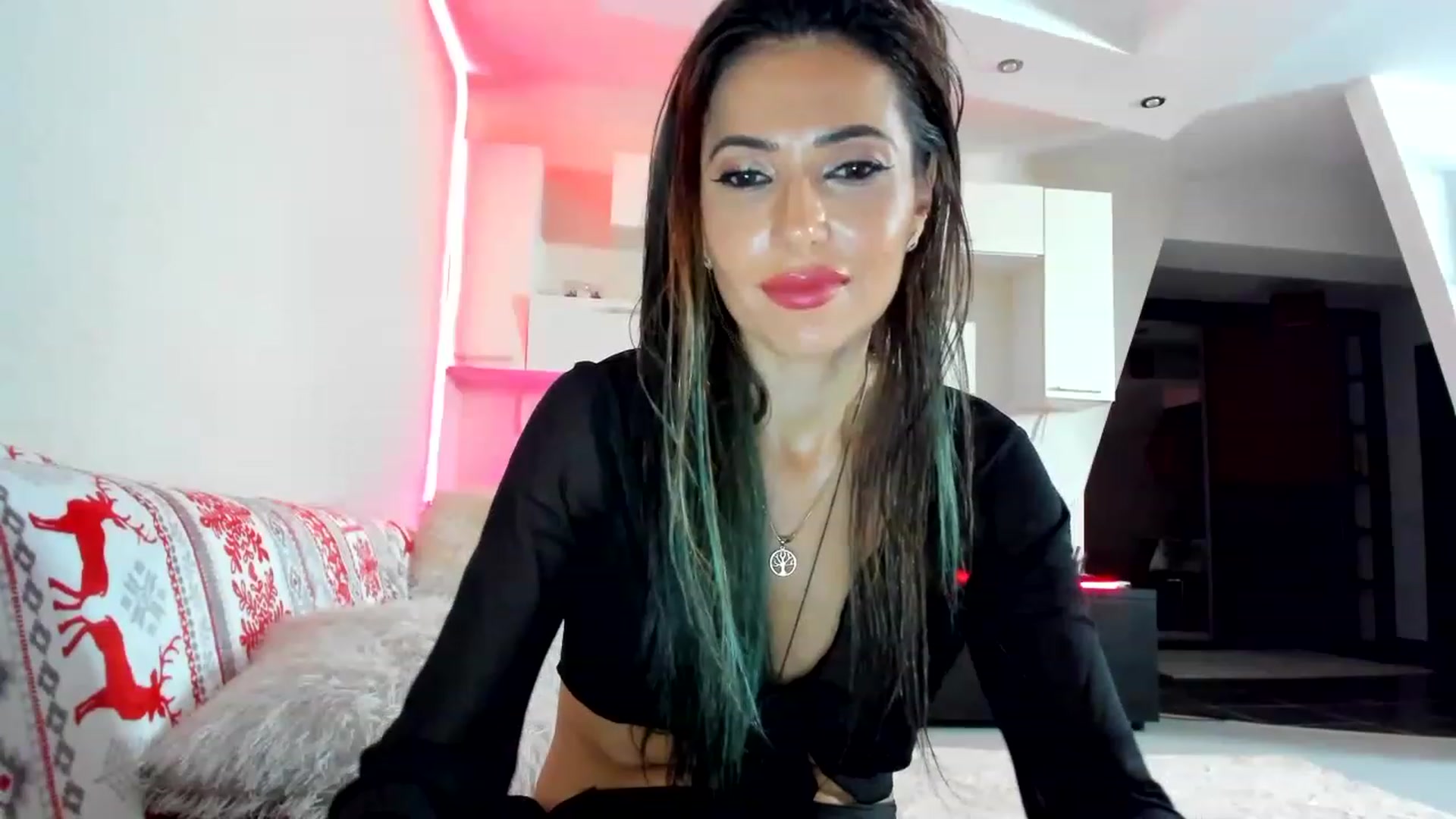 Gallery image thumbnail from SmileyTinaa's myfreecams stream on, 12/09/2022, 03:06 image 17 of 20