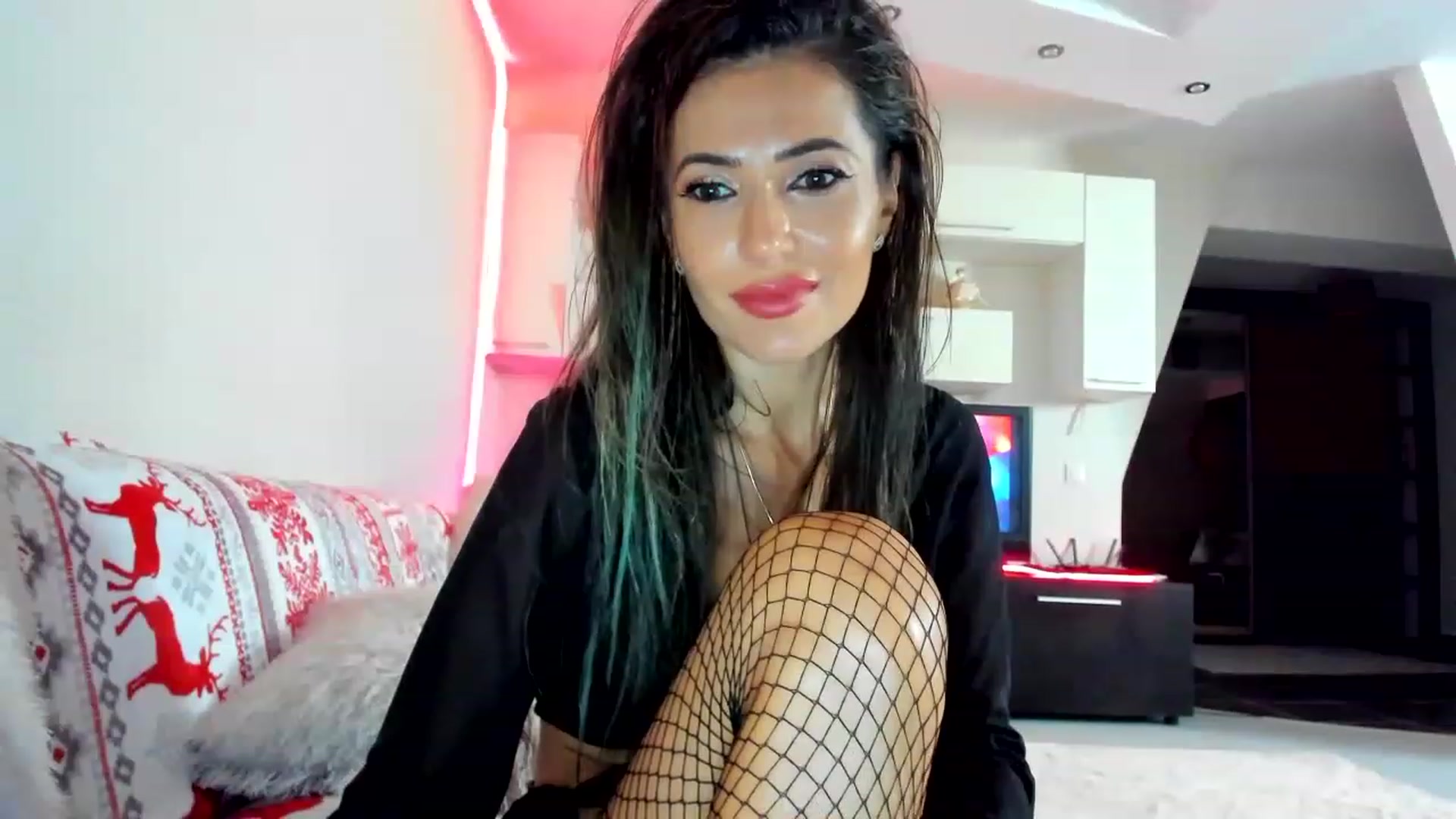 Gallery image thumbnail from SmileyTinaa's myfreecams stream on, 12/09/2022, 03:48 image 8 of 20