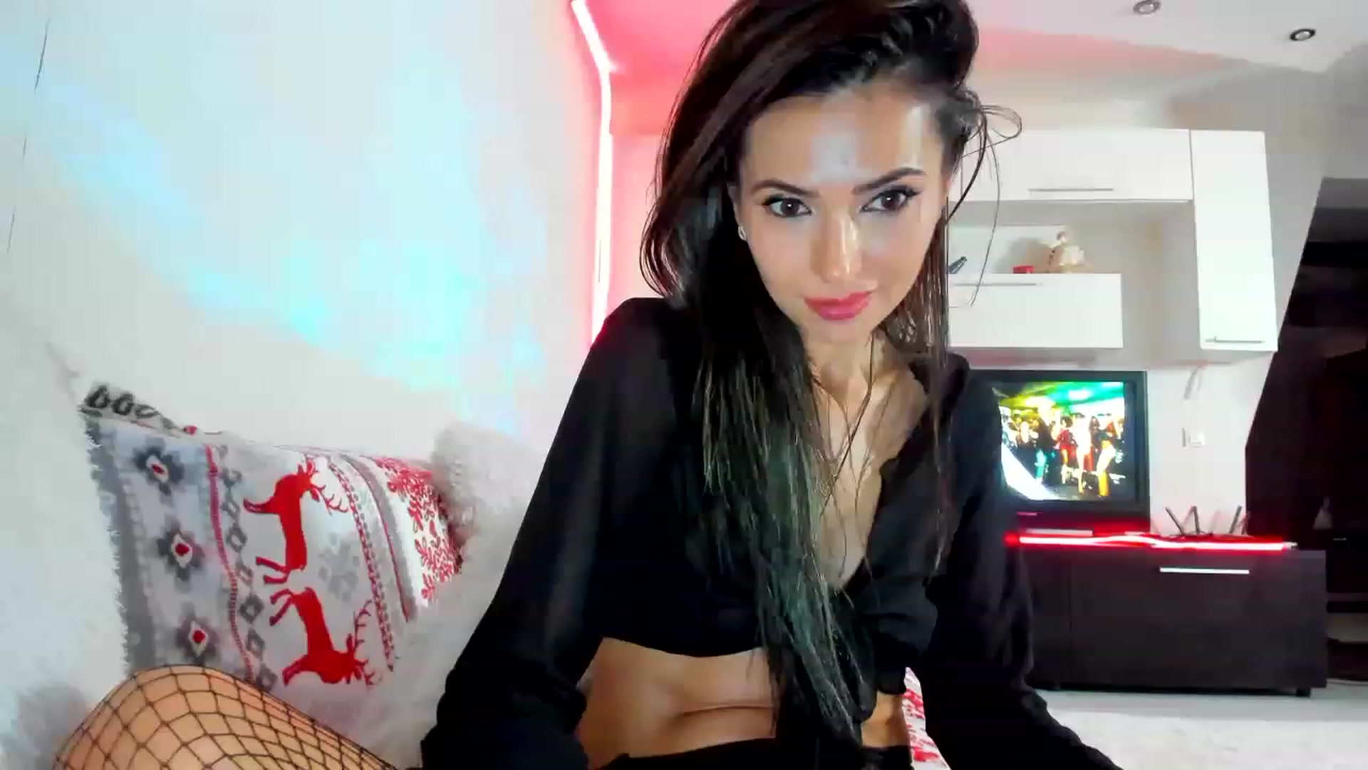 Gallery image thumbnail from SmileyTinaa's myfreecams stream on, 12/09/2022, 05:51 image 11 of 20