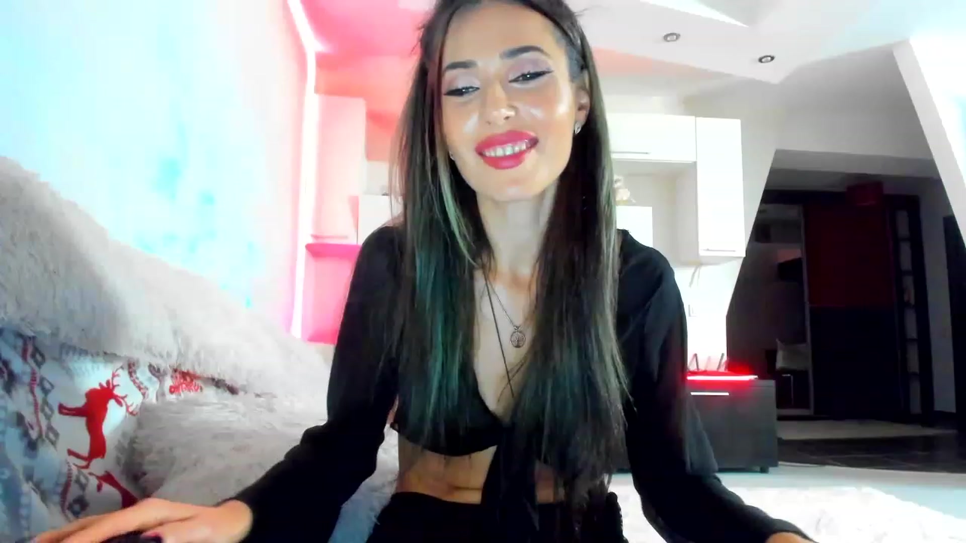 Gallery image thumbnail from SmileyTinaa's myfreecams stream on, 12/20/2022, 23:50 image 11 of 20