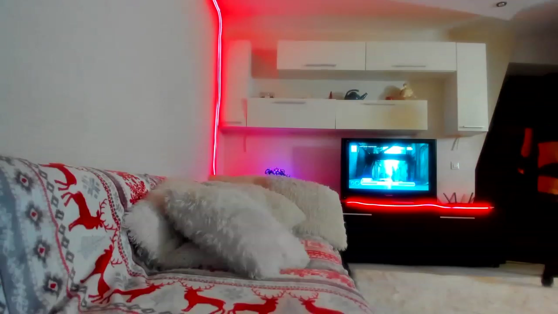 Gallery image thumbnail from SmileyTinaa's myfreecams stream on, 12/23/2022, 06:15 image 13 of 20