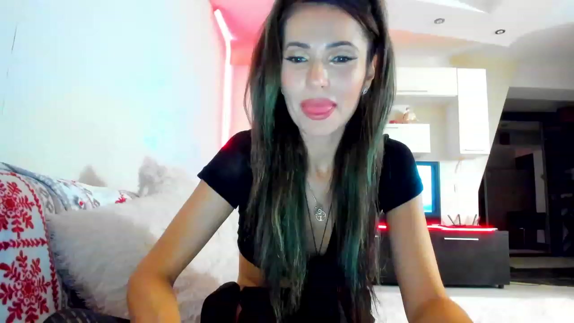 Gallery image thumbnail from SmileyTinaa's myfreecams stream on, 01/09/2023, 22:34 image 8 of 20