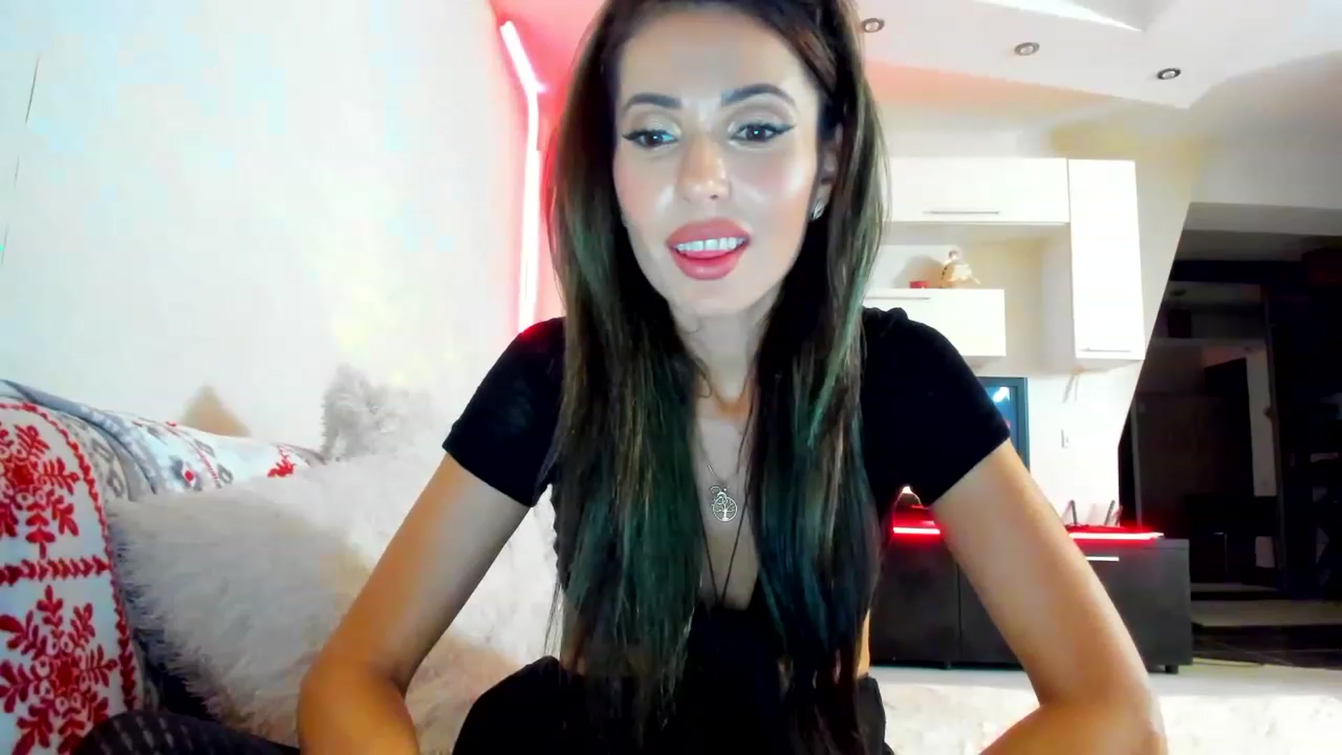 Gallery image thumbnail from SmileyTinaa's myfreecams stream on, 01/09/2023, 22:34 image 11 of 20