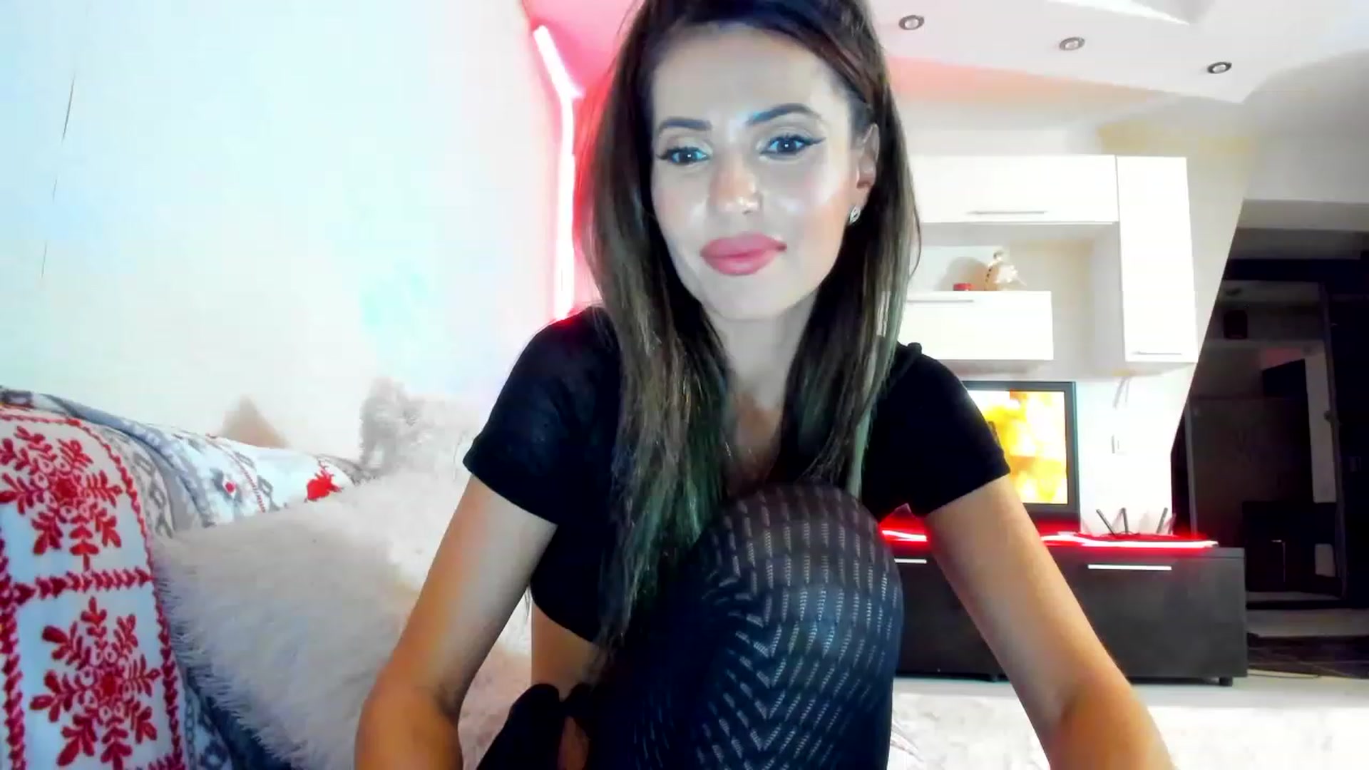 Gallery image thumbnail from SmileyTinaa's myfreecams stream on, 01/09/2023, 22:34 image 19 of 20