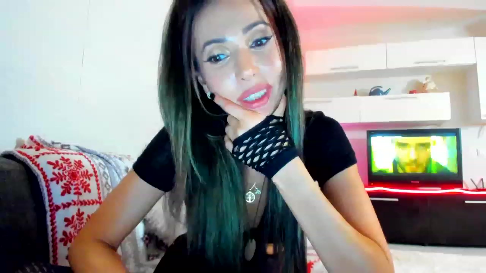 Gallery image thumbnail from SmileyTinaa's myfreecams stream on, 01/09/2023, 23:59 image 18 of 20