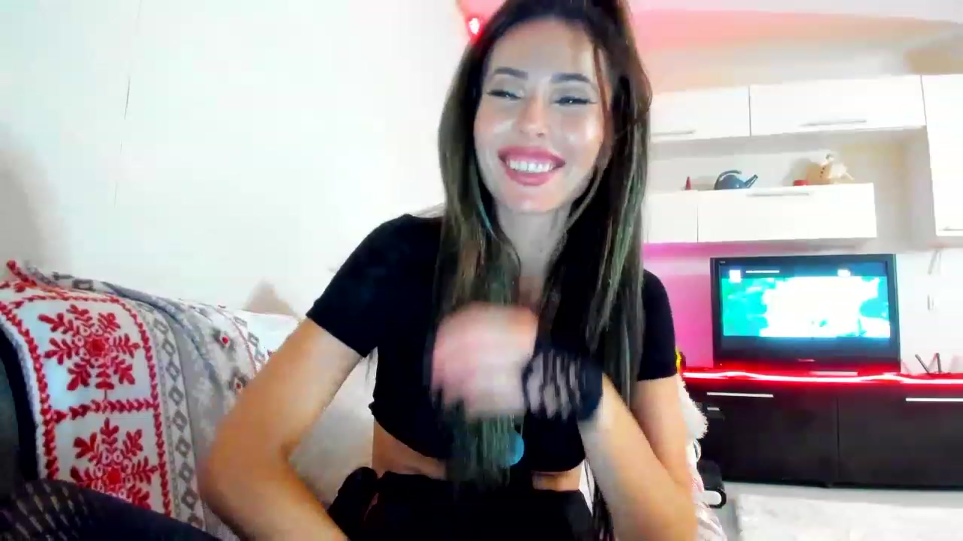 Gallery image thumbnail from SmileyTinaa's myfreecams stream on, 01/09/2023, 23:59 image 20 of 20
