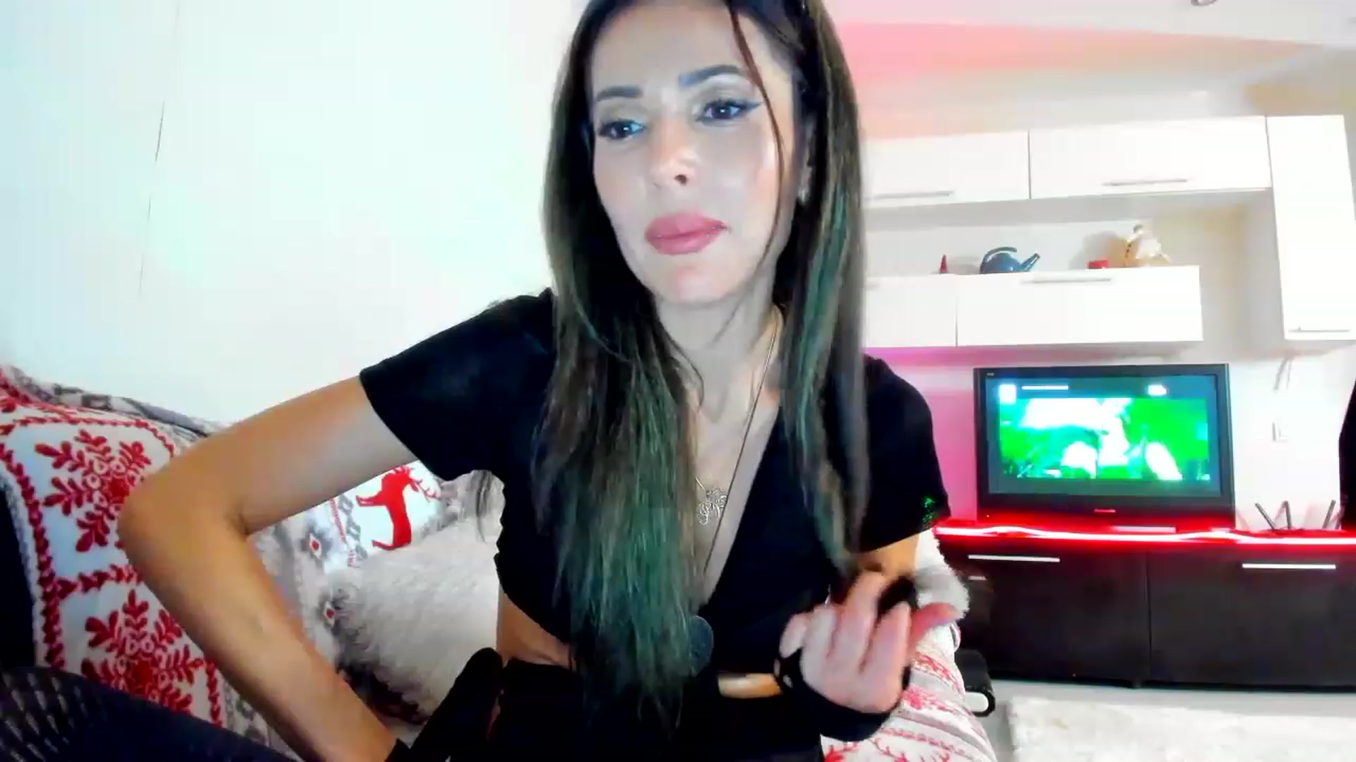 Gallery image thumbnail from SmileyTinaa's myfreecams stream on, 01/09/2023, 23:59 image 19 of 20