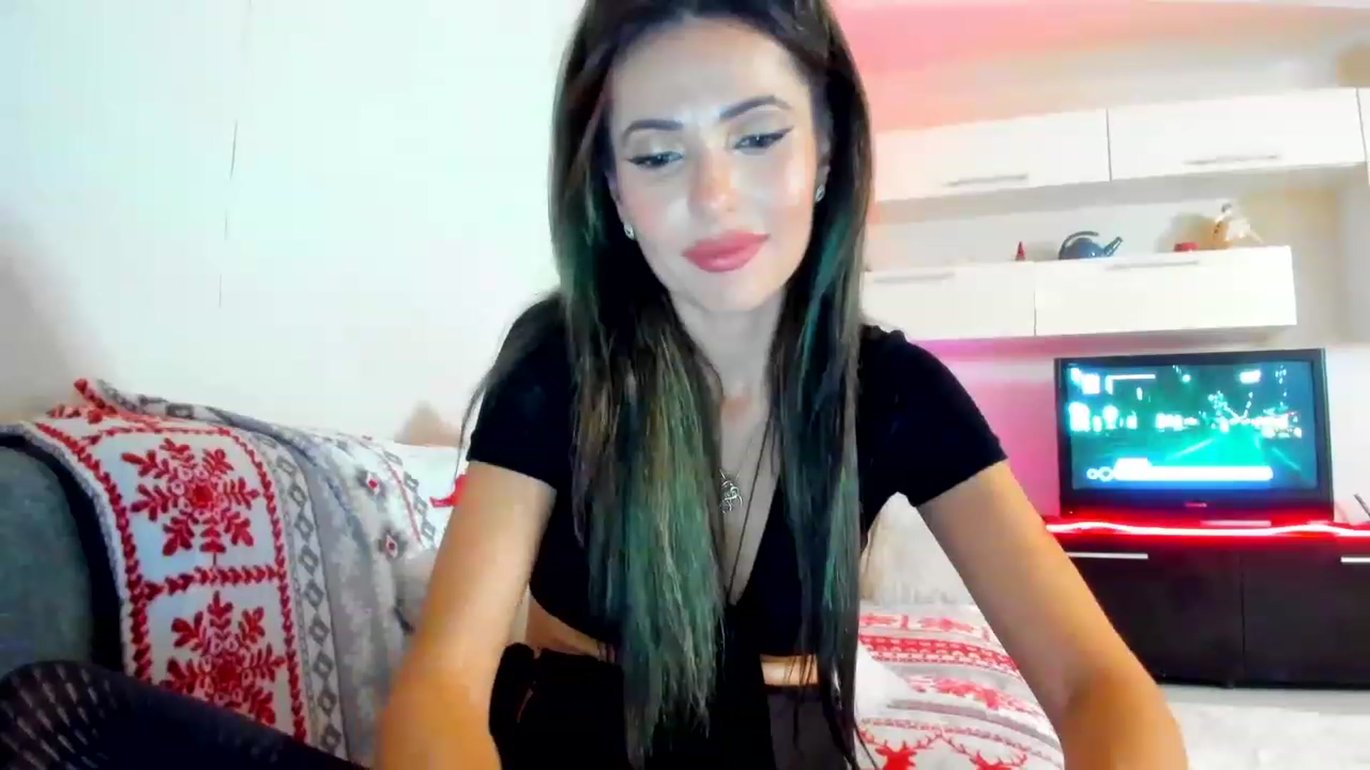 Gallery image thumbnail from SmileyTinaa's myfreecams stream on, 01/09/2023, 23:59 image 13 of 20