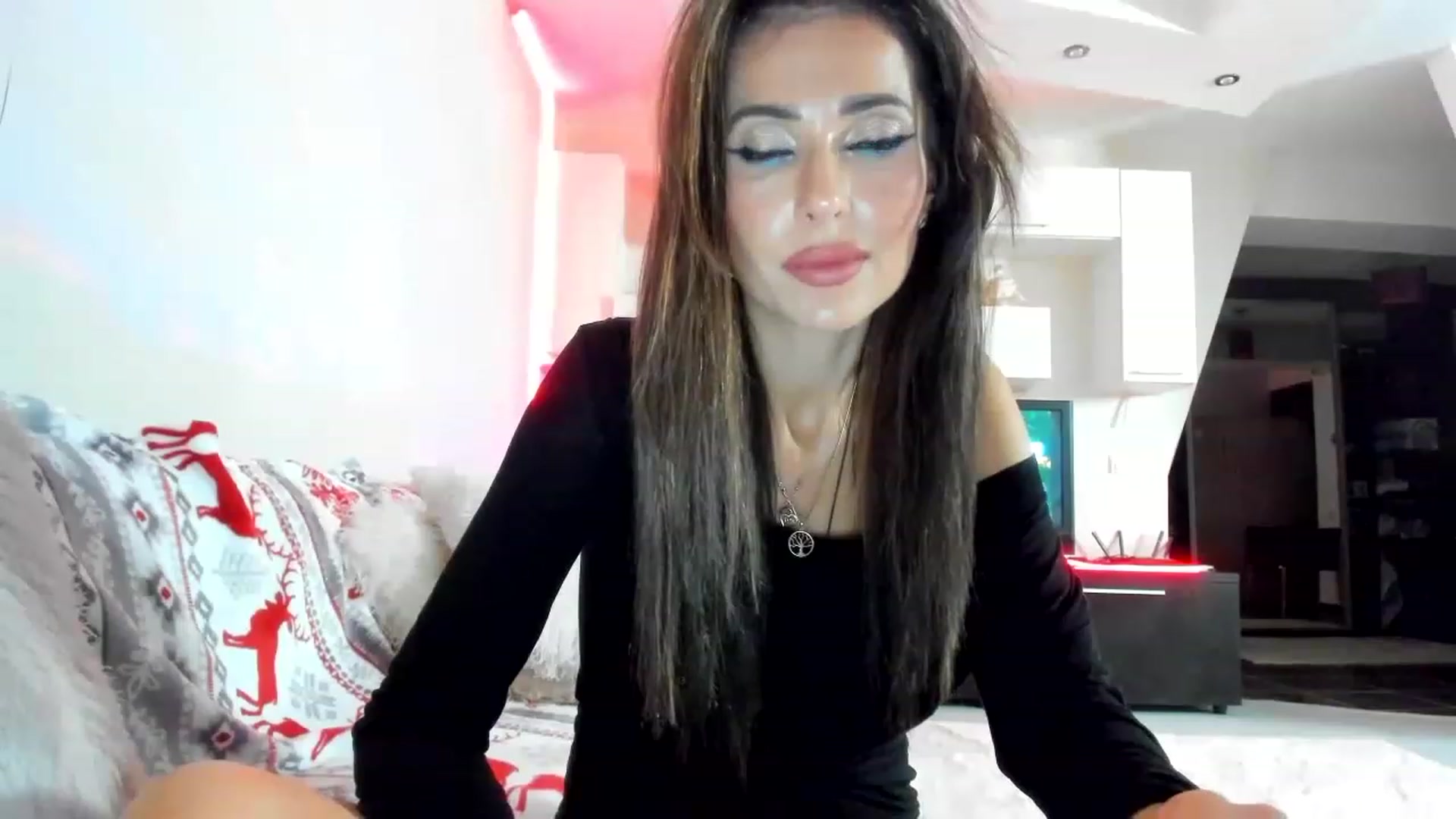 Gallery image thumbnail from SmileyTinaa's myfreecams stream on, 01/19/2023, 22:58 image 7 of 20