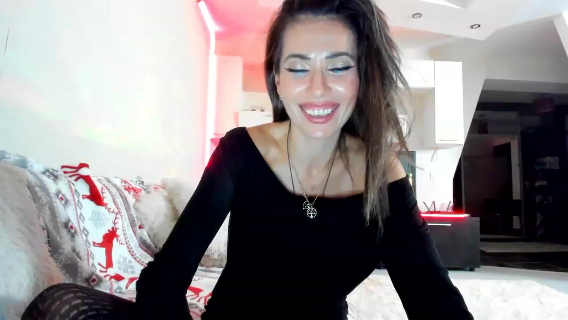 Gallery image thumbnail from SmileyTinaa's myfreecams stream on, 01/20/2023, 24:14 image 9 of 20