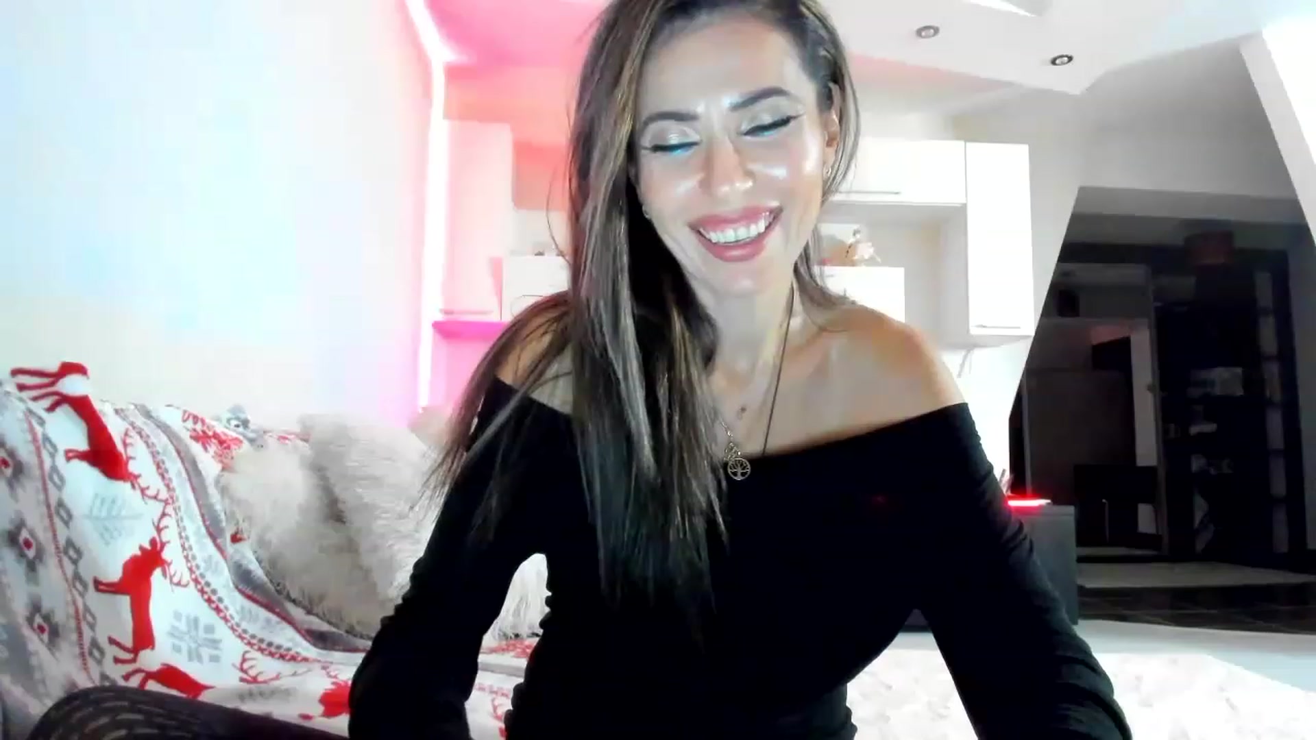 Gallery image thumbnail from SmileyTinaa's myfreecams stream on, 01/20/2023, 24:14 image 18 of 20