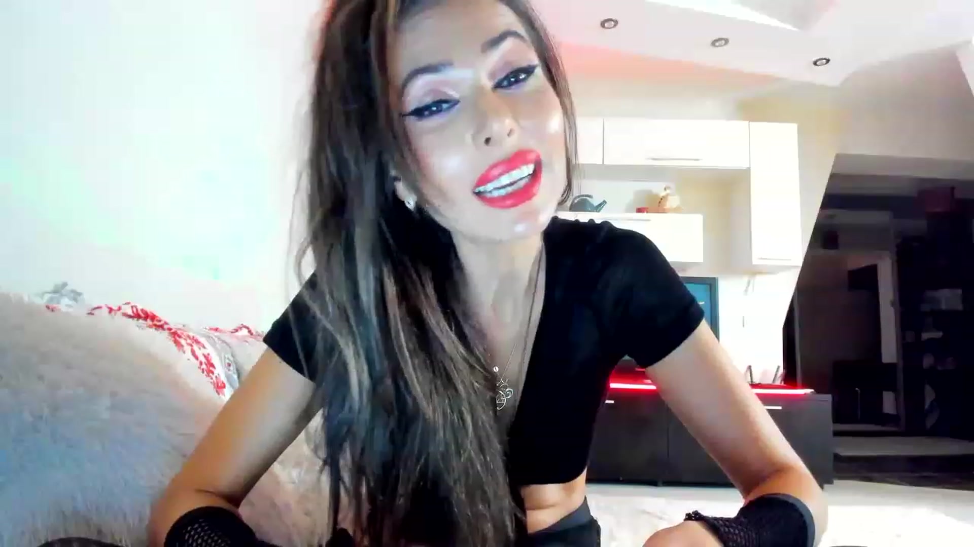 Gallery image thumbnail from SmileyTinaa's myfreecams stream on, 01/20/2023, 22:17 image 16 of 20