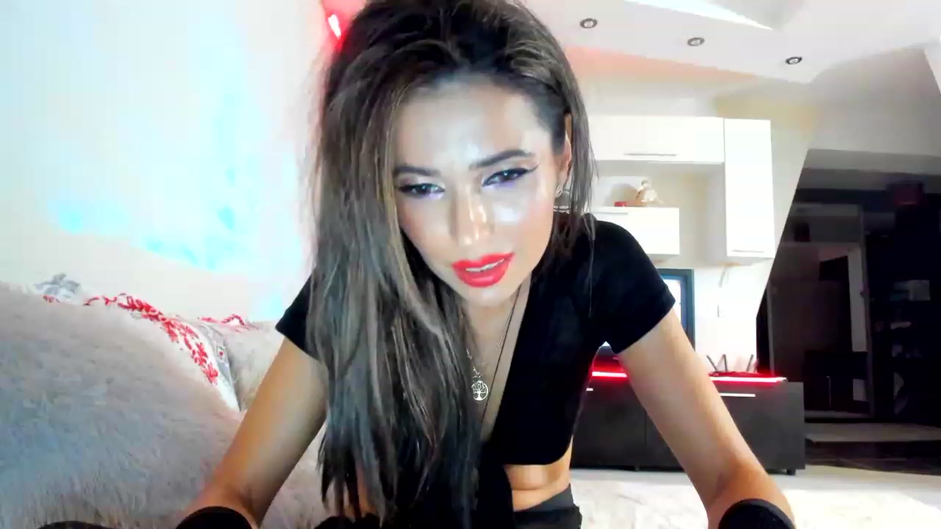 Gallery image thumbnail from SmileyTinaa's myfreecams stream on, 01/20/2023, 22:17 image 19 of 20