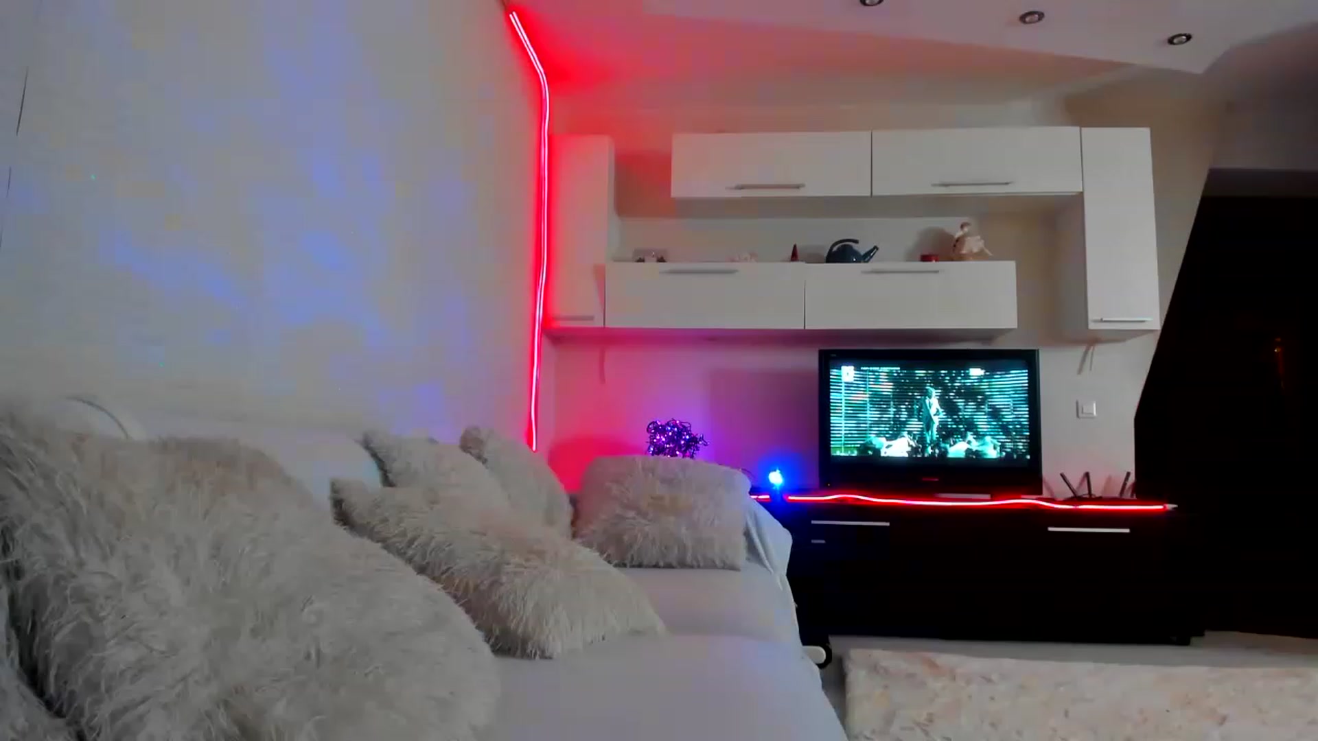 Gallery image thumbnail from SmileyTinaa's myfreecams stream on, 01/26/2023, 01:21 image 20 of 20