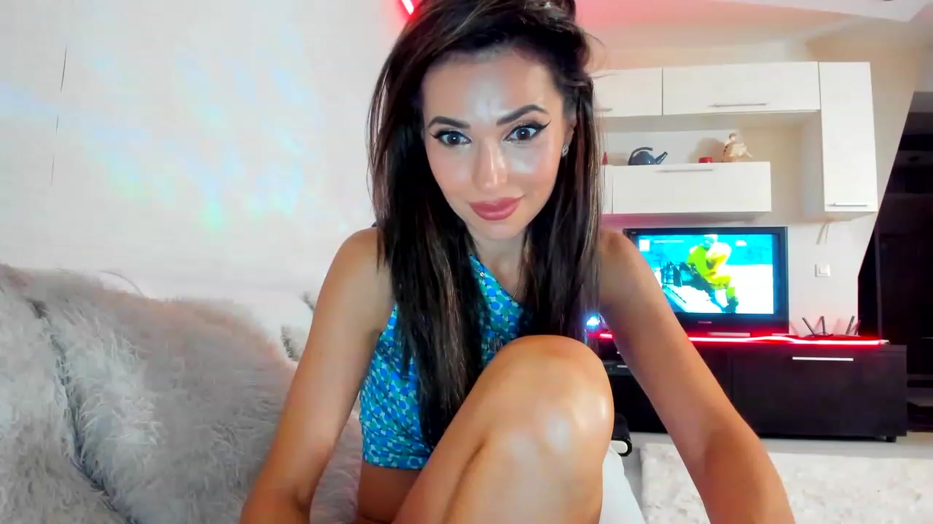 Gallery image thumbnail from SmileyTinaa's myfreecams stream on, 01/26/2023, 01:21 image 5 of 20