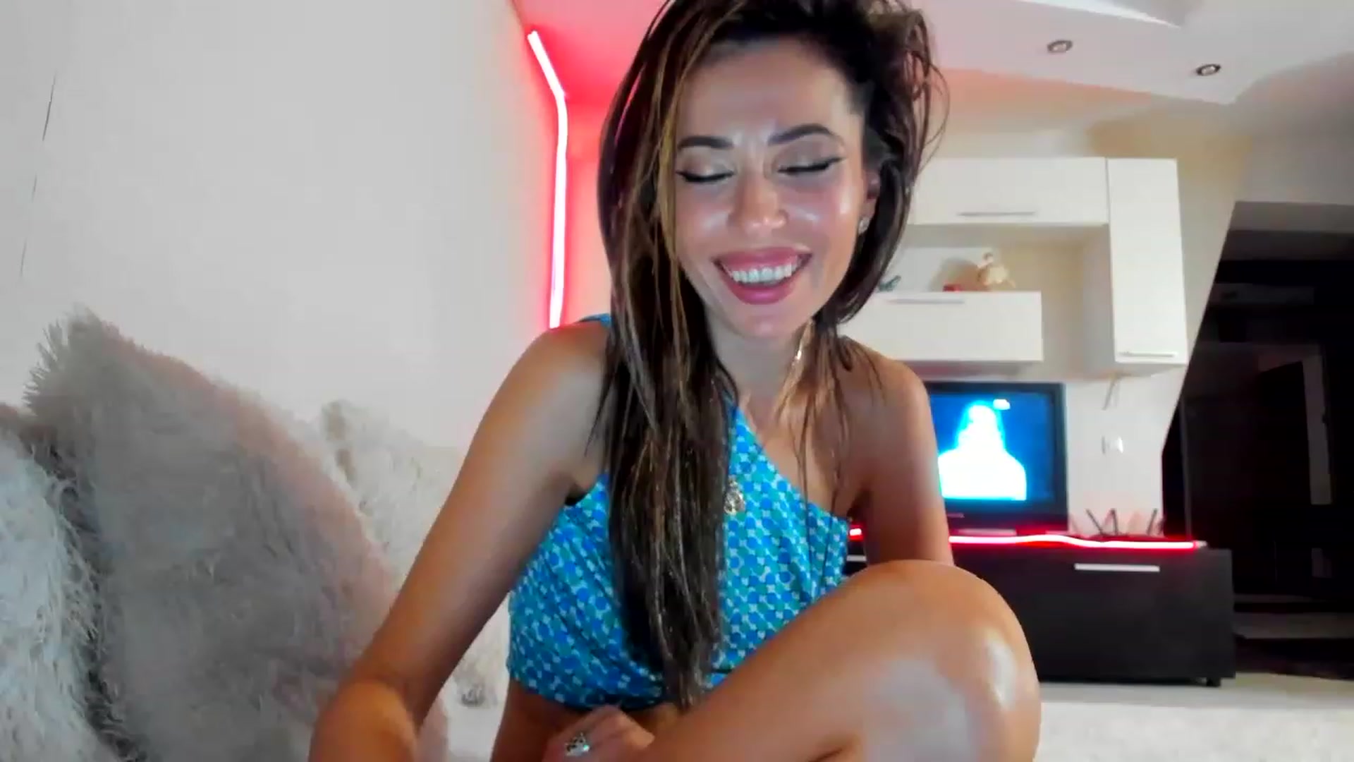 Gallery image thumbnail from SmileyTinaa's myfreecams stream on, 01/26/2023, 05:45 image 11 of 20