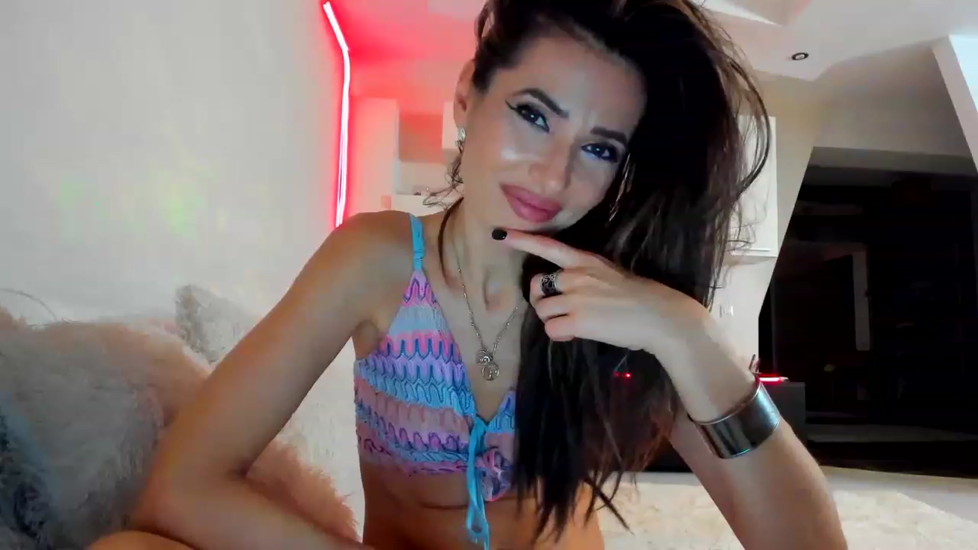 Gallery image thumbnail from SmileyTinaa's myfreecams stream on, 01/31/2023, 01:16 image 20 of 20