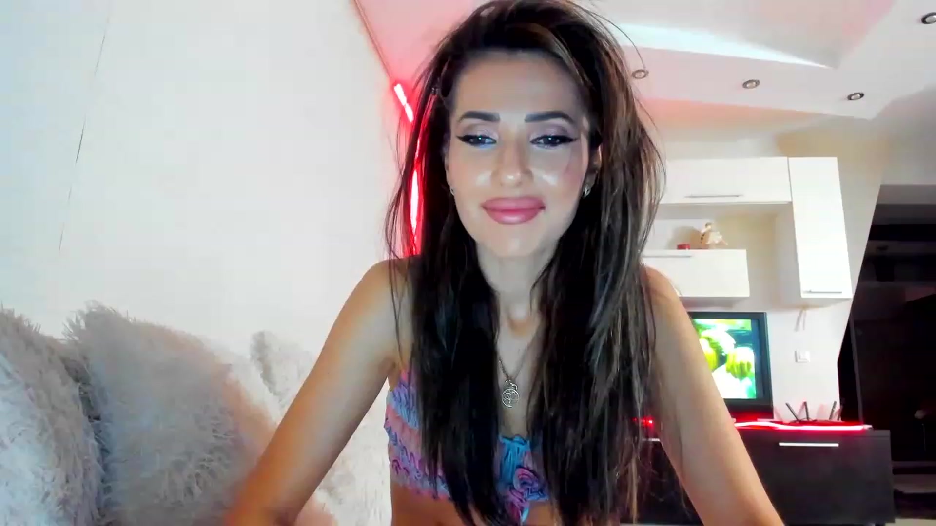 Gallery image thumbnail from SmileyTinaa's myfreecams stream on, 01/31/2023, 01:16 image 1 of 20