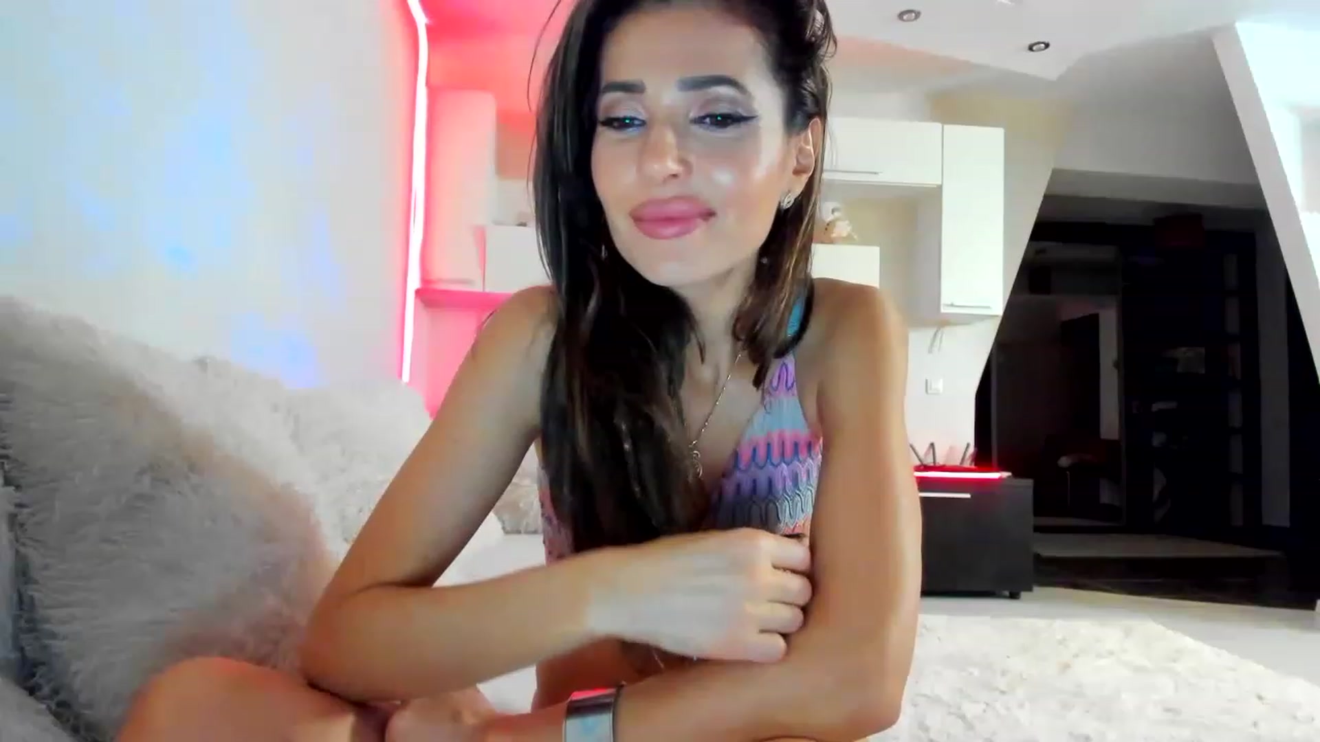 Gallery image thumbnail from SmileyTinaa's myfreecams stream on, 01/31/2023, 03:37 image 18 of 20