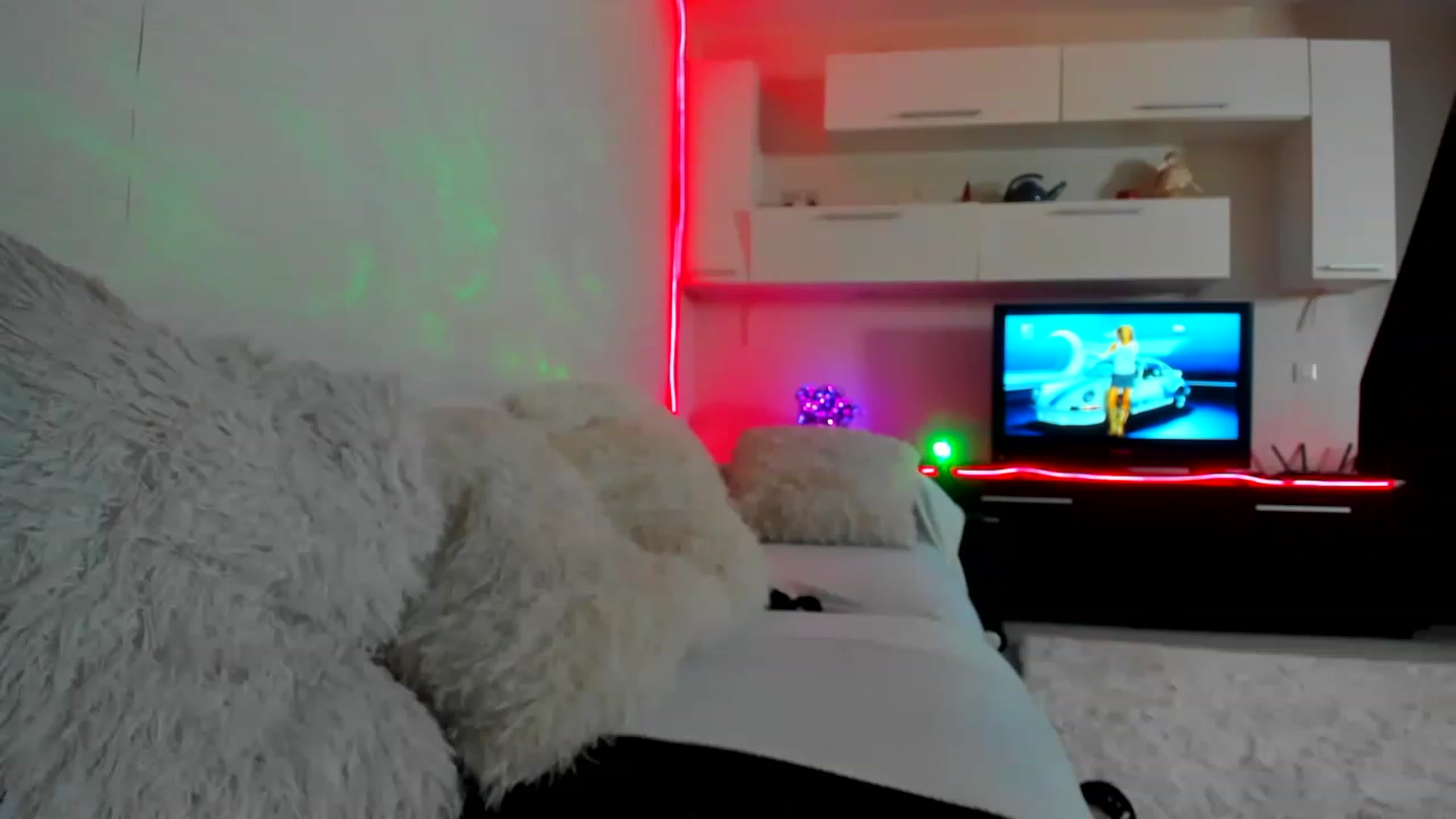 Gallery image thumbnail from SmileyTinaa's myfreecams stream on, 02/01/2023, 23:35 image 18 of 20